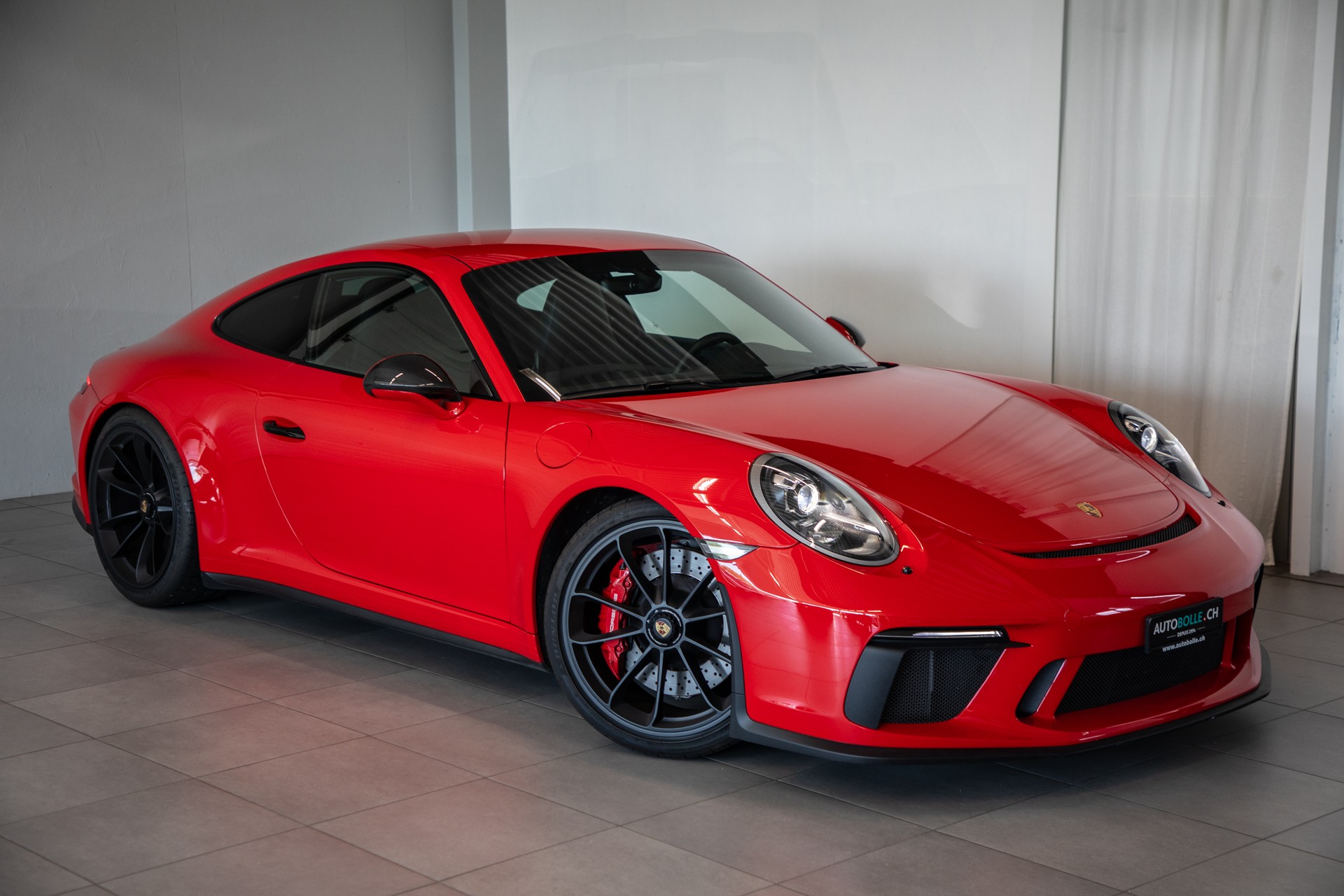 PORSCHE 911 GT3 Touring-image-2