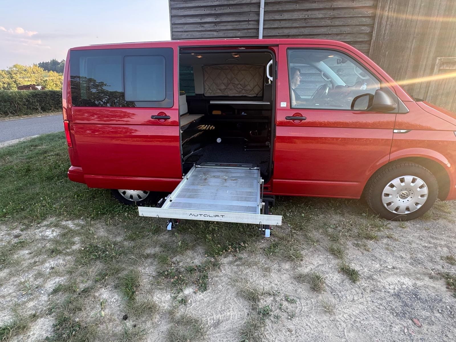 VW T6 Multivan 2.0 TDI Highline Liberty DSG (PMR)-image-1