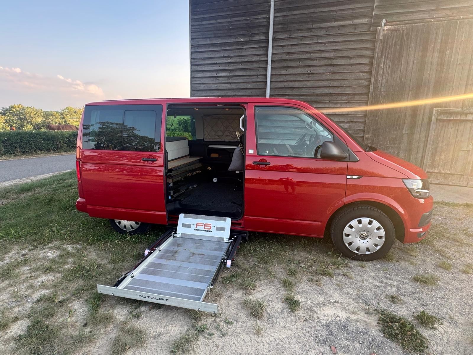 VW T6 Multivan 2.0 TDI Highline Liberty DSG (PMR)-image-3