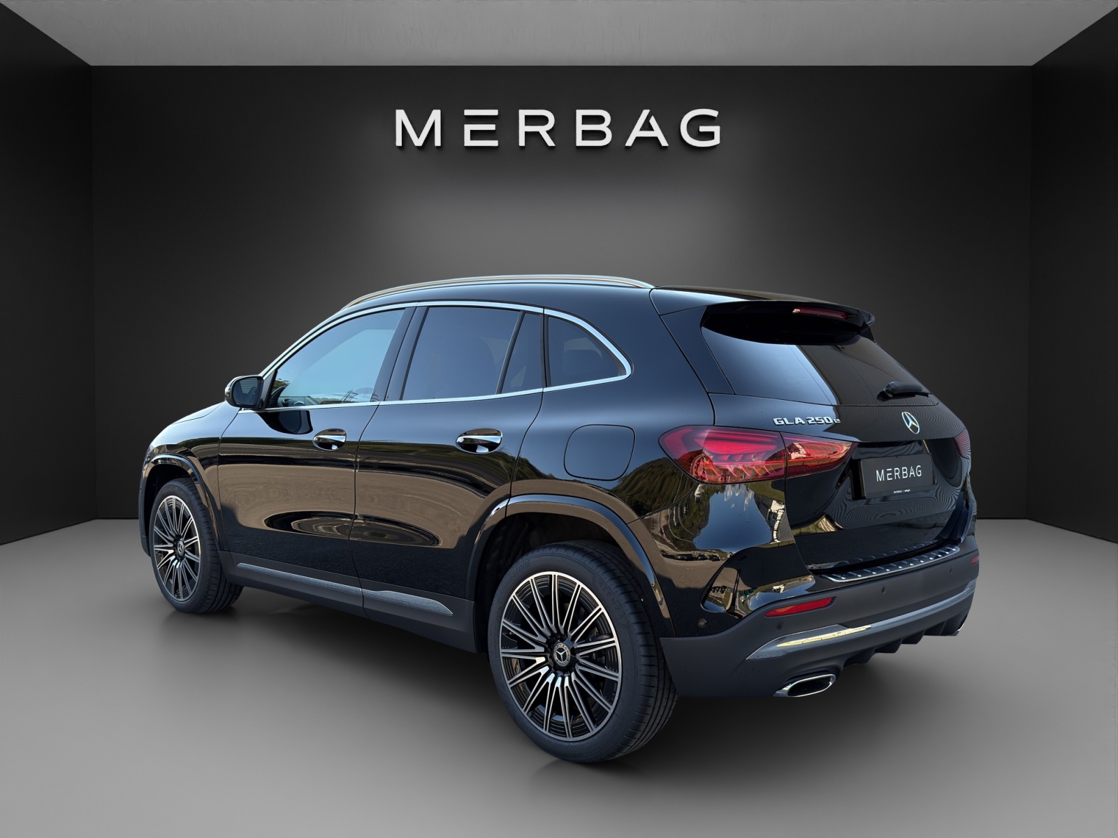 MERCEDES-BENZ GLA 250 e 8G-DCT EQ Star-image-2