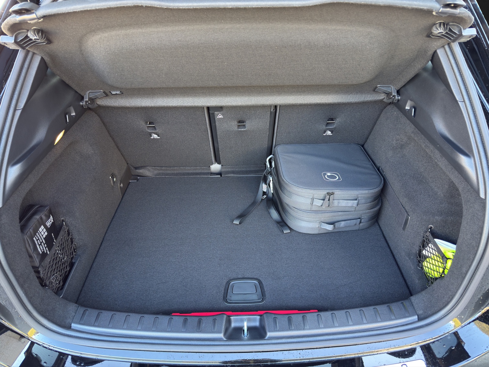 MERCEDES-BENZ GLA 250 e 8G-DCT EQ Star-image-8