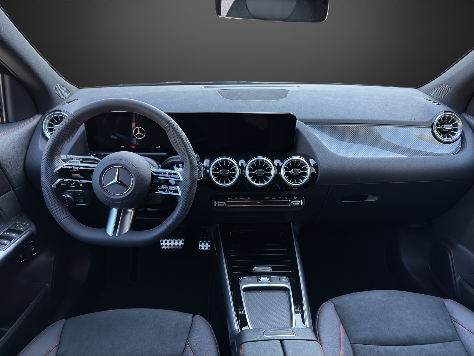 MERCEDES-BENZ GLA 250 e 8G-DCT EQ Star-image-10