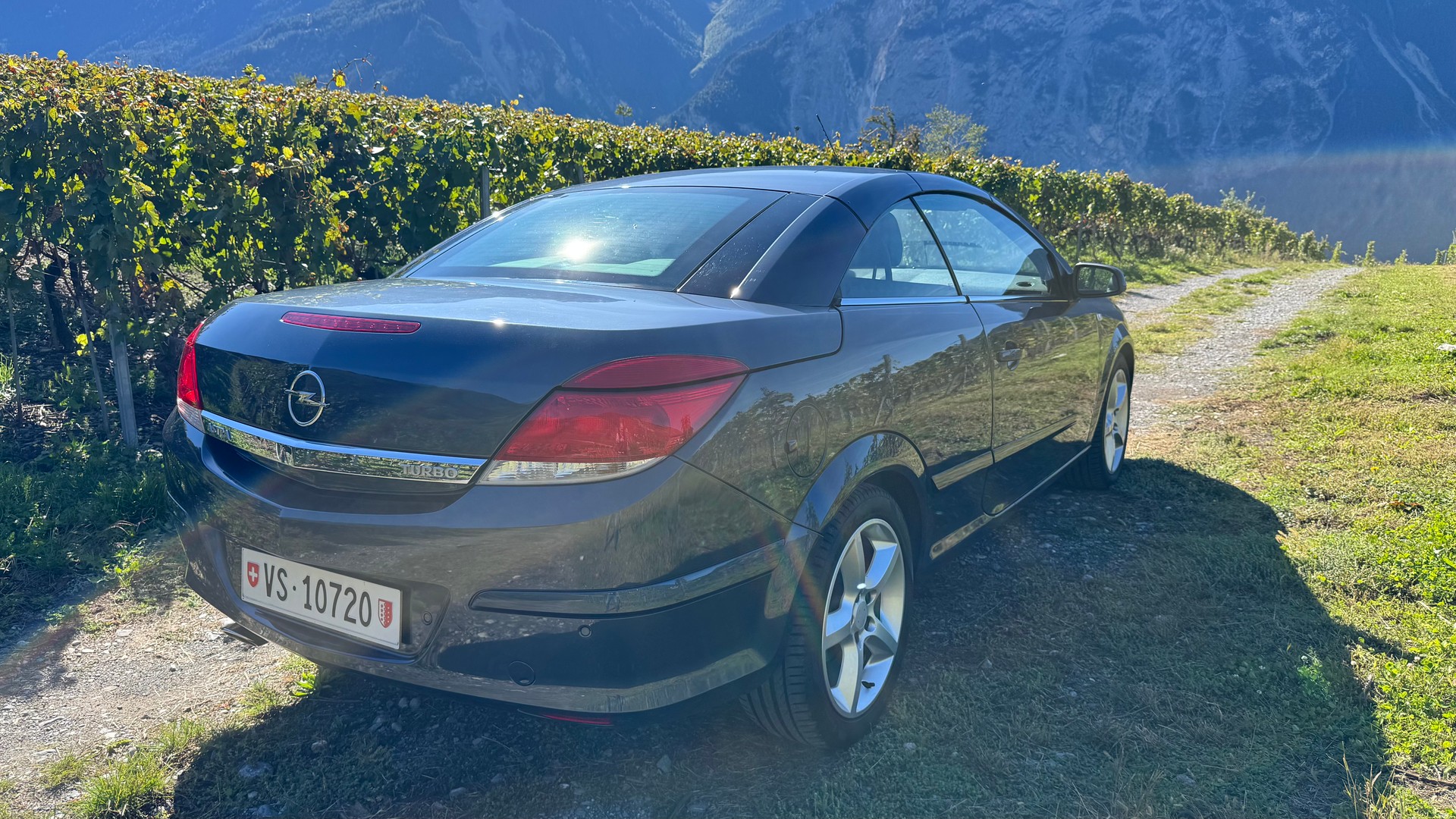 OPEL Astra TT 1.6i 16V Turbo Cosmo-image-8
