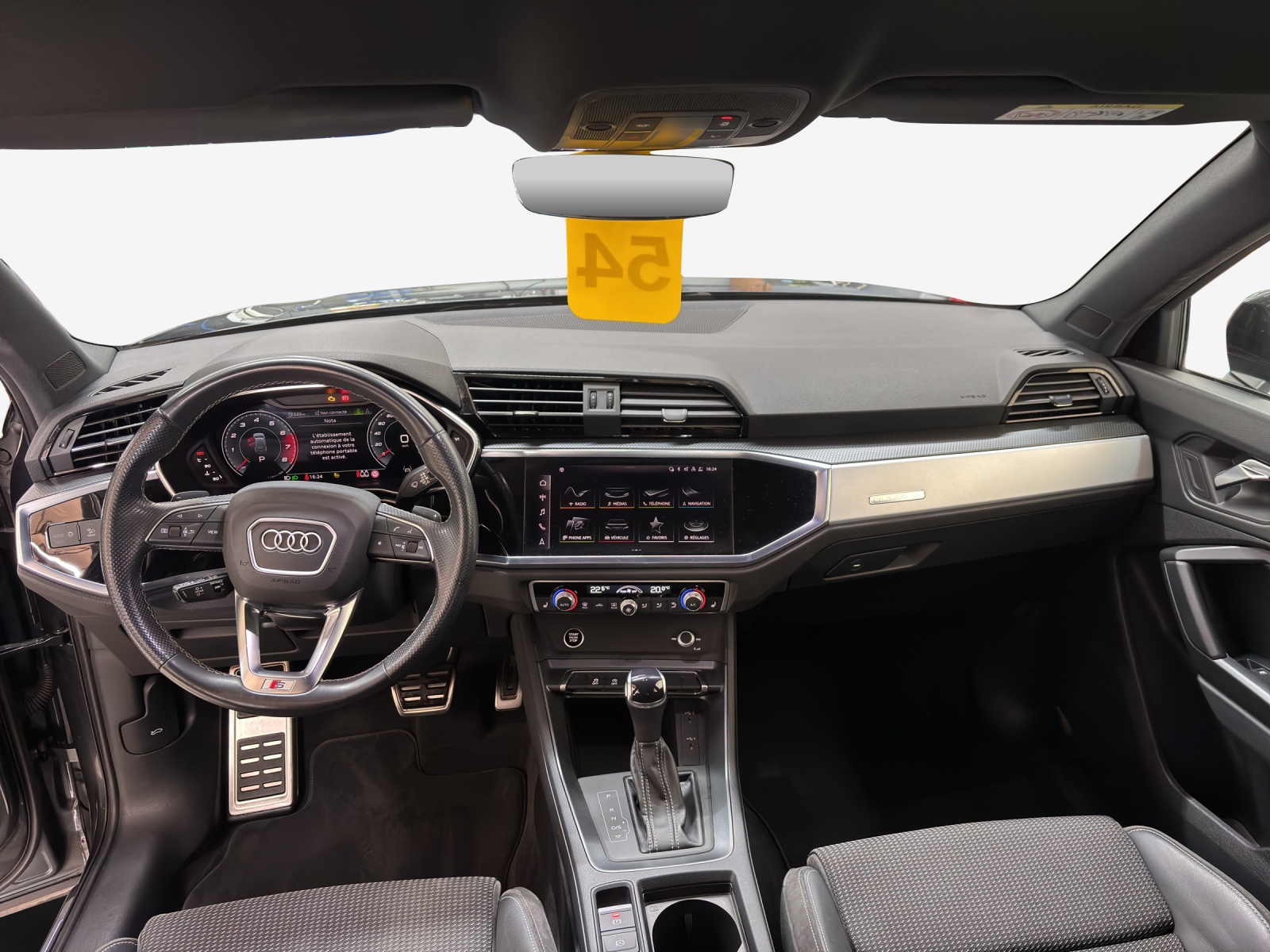 AUDI Q3 40 TFSI S line quattro S-tronic-image-8