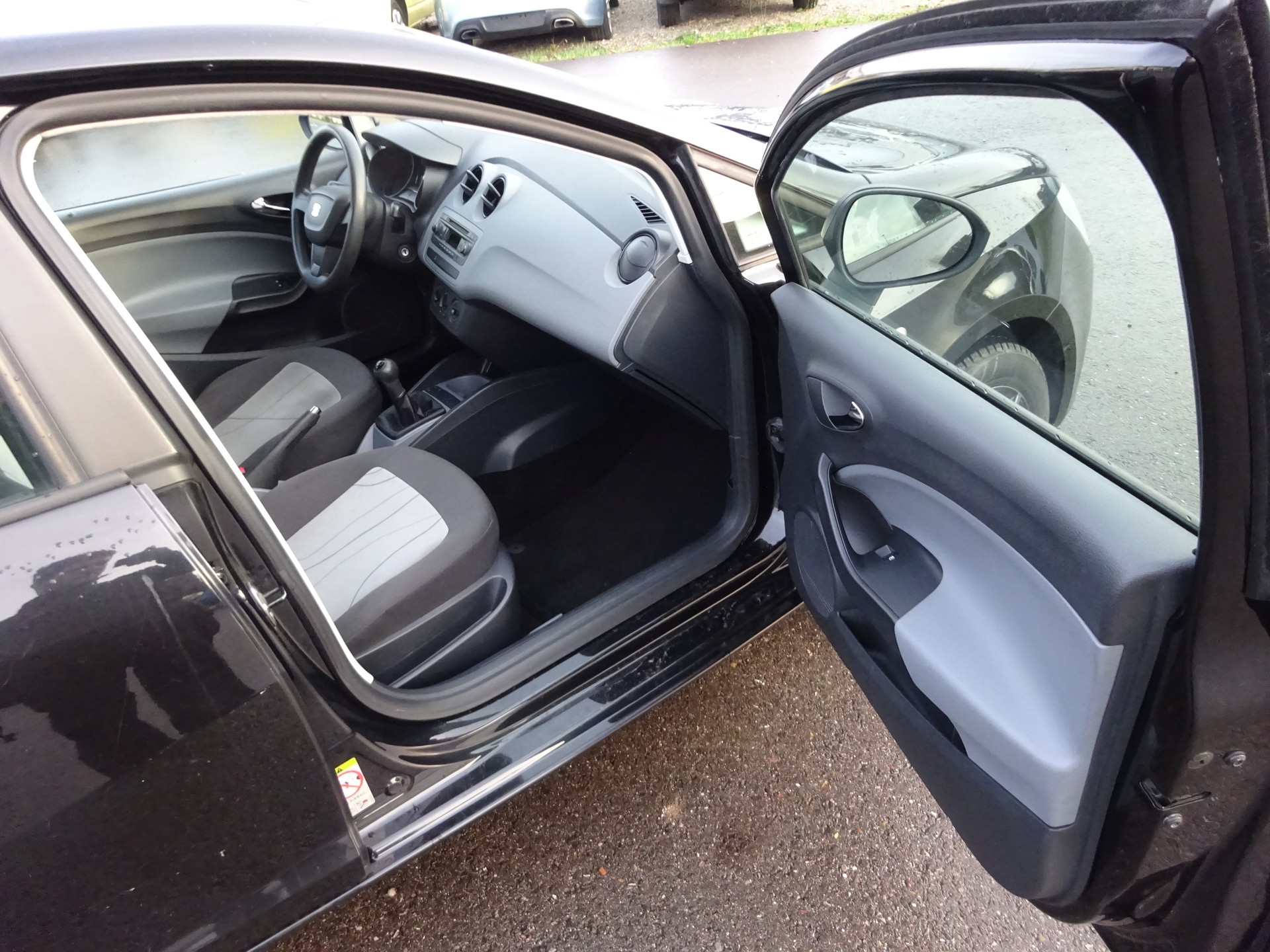 SEAT Ibiza 1.4 Reference-image-3
