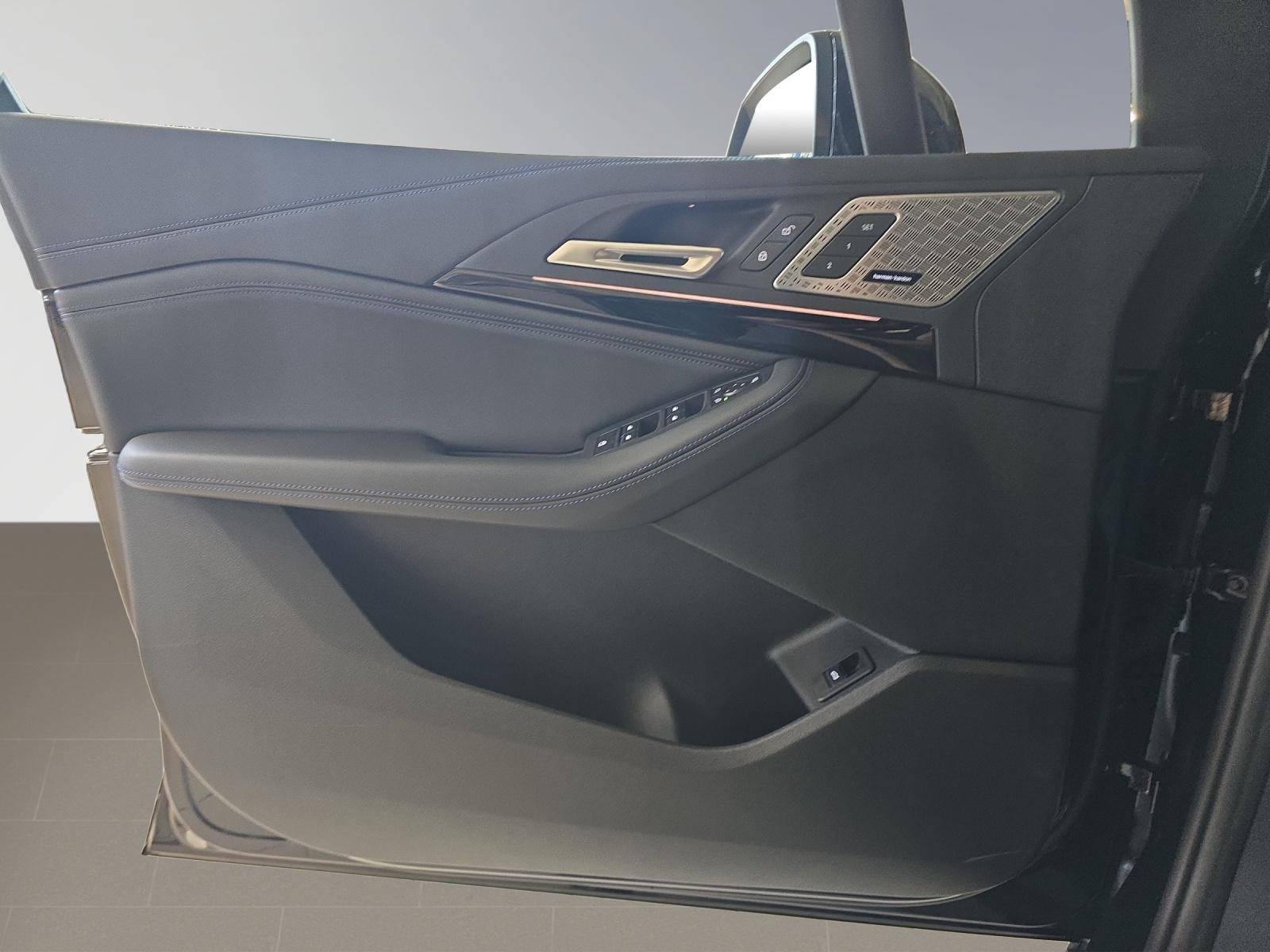 BMW 218d Active Tourer M Sport DKG-image-16