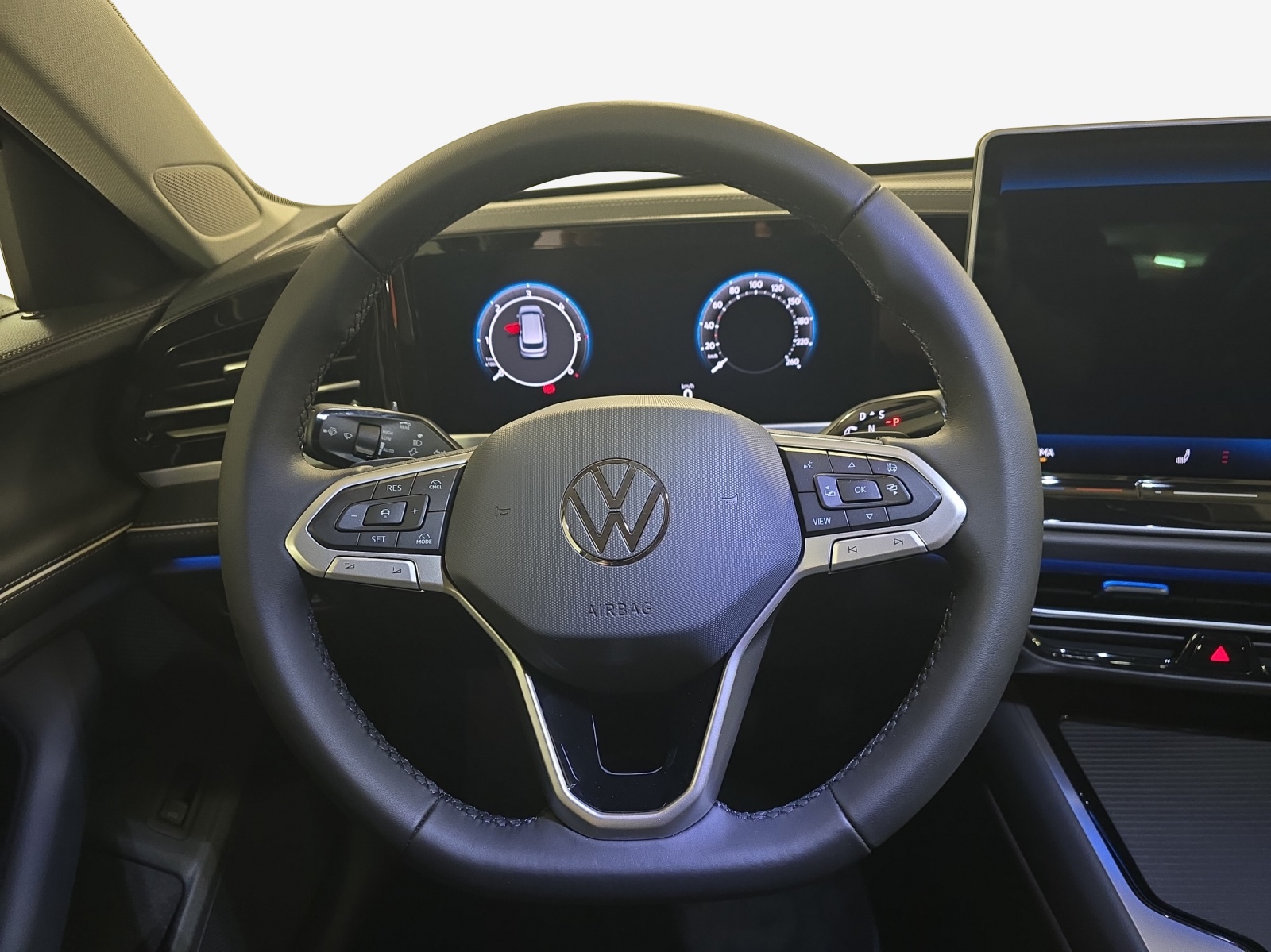 VW Passat Variant 2.0 TDI evo Elegance DSG-image-9