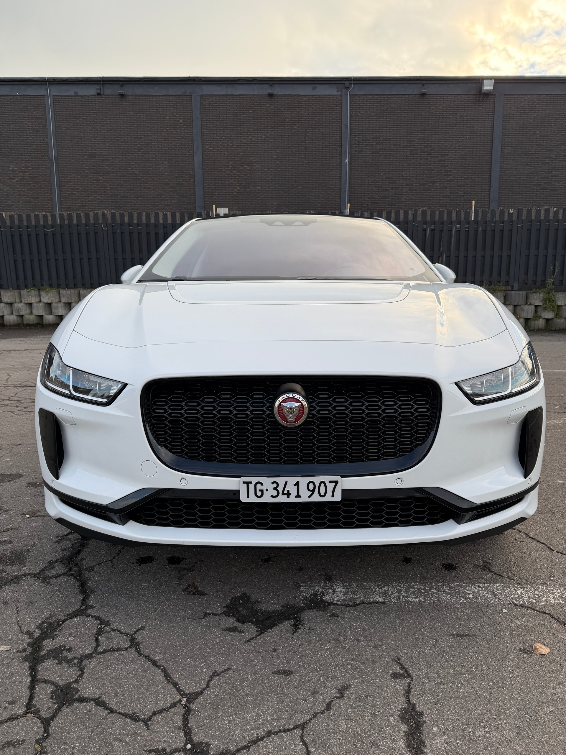 JAGUAR I-PACE EV400 S AWD - Top Angebot!-image-1