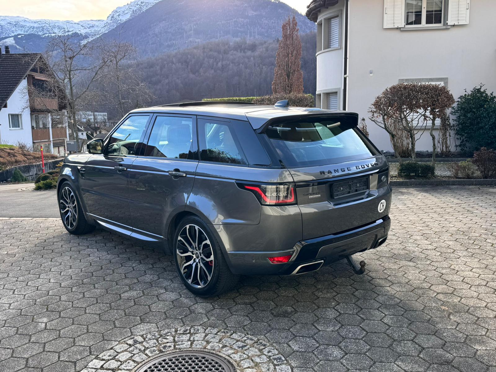 LAND ROVER Range Rover Sport 5.0 V8 S/C AB Dynamic Automatic-image-2