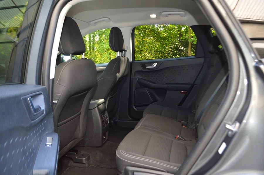 FORD Kuga 1.5 TDCi Titanium 2WD Automat-image-4
