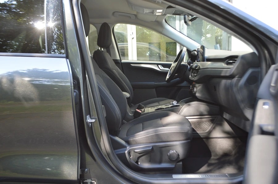 FORD Kuga 1.5 TDCi Titanium 2WD Automat-image-5