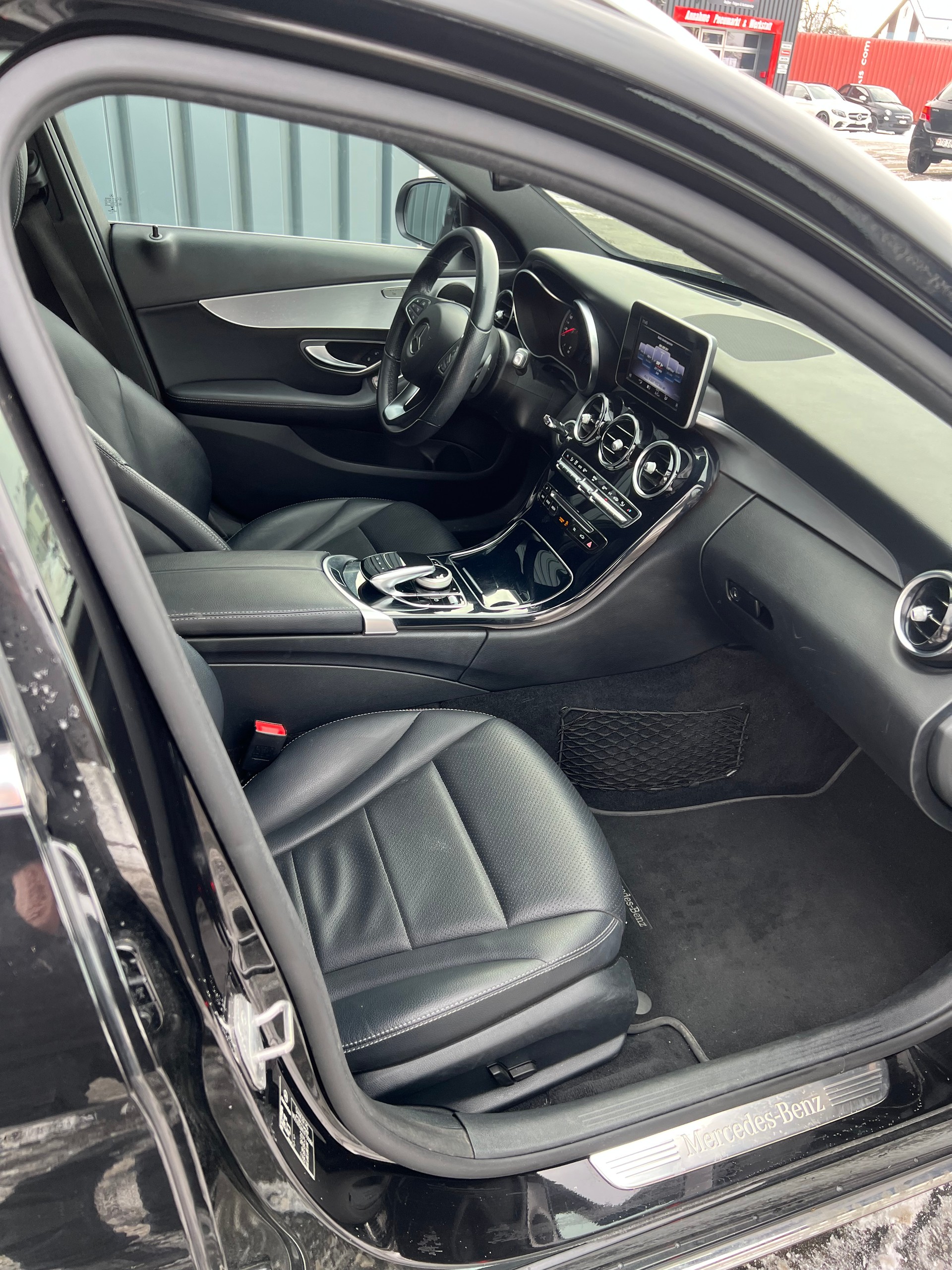 MERCEDES-BENZ C 180 Avantgarde 9G-Tronic-image-10