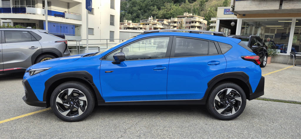 SUBARU Crosstrek 2.0i e-Boxer Passion-showroom-element-1