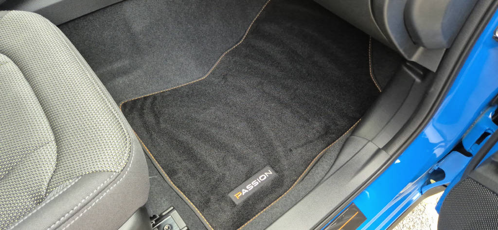 SUBARU Crosstrek 2.0i e-Boxer Passion-image-10