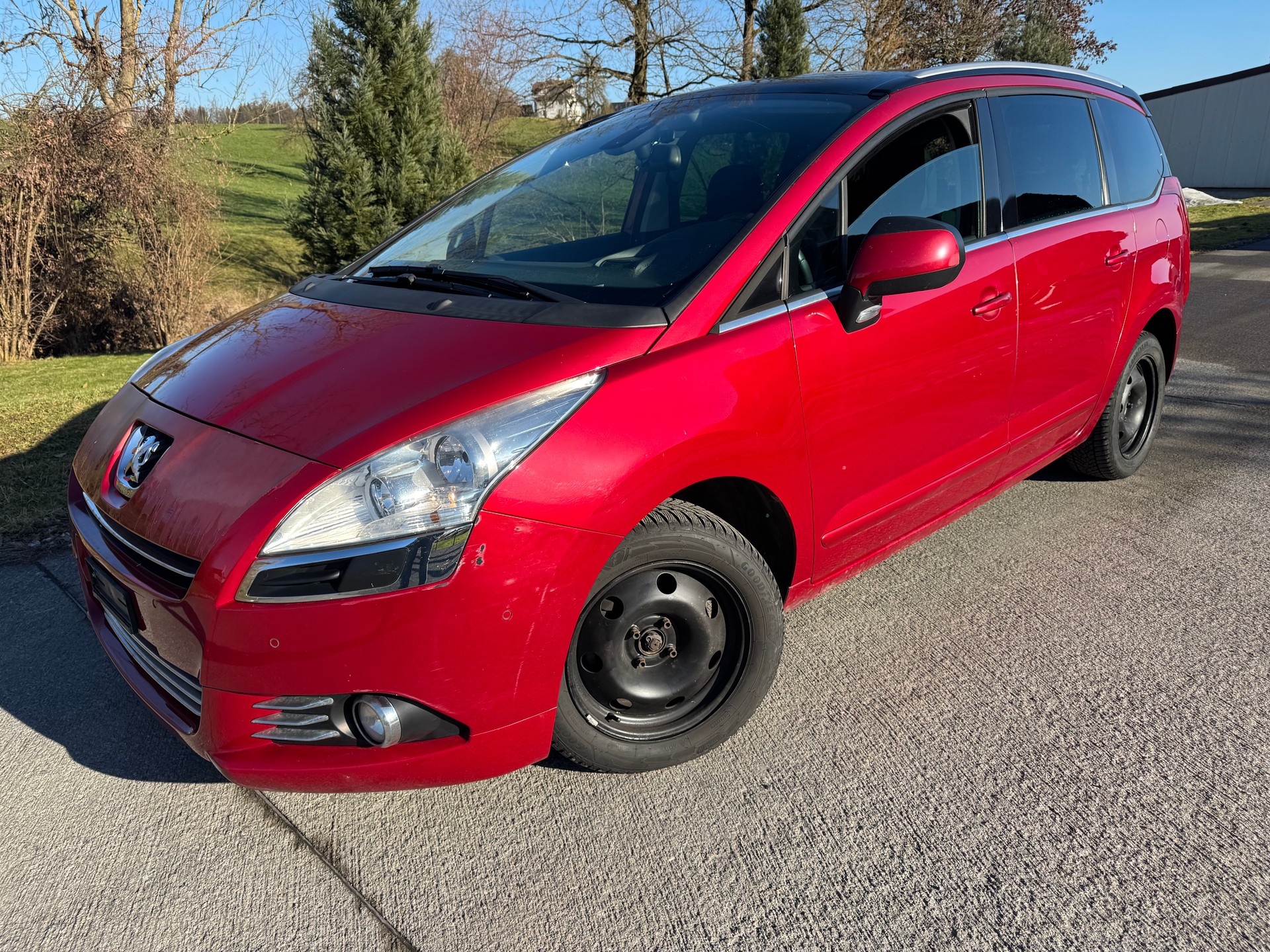 PEUGEOT 5008 2.0 HDI Business 7 Sitzplätz-image-0