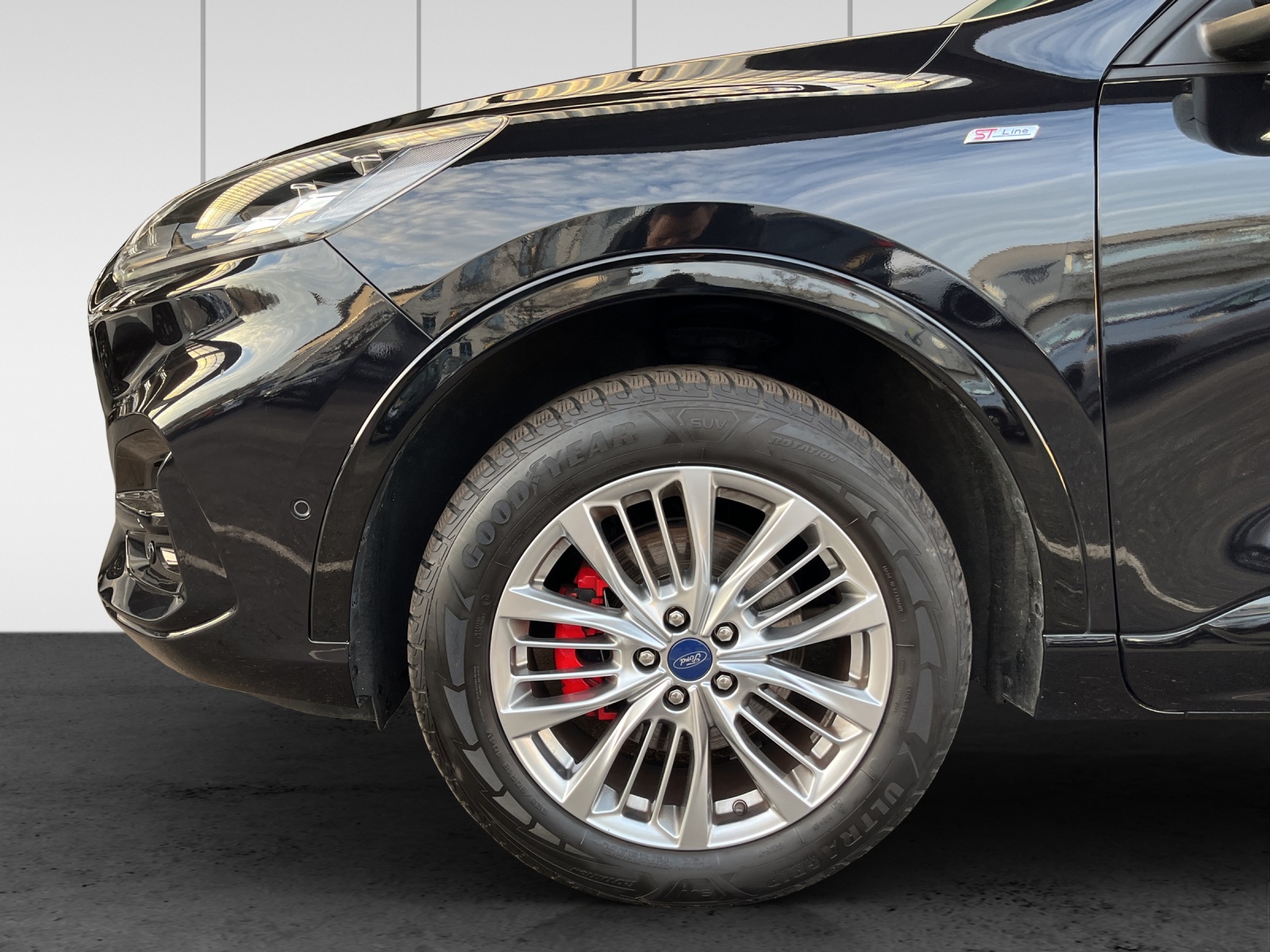 FORD Kuga 2.5 FHEV ST-Line X 4WD-image-12