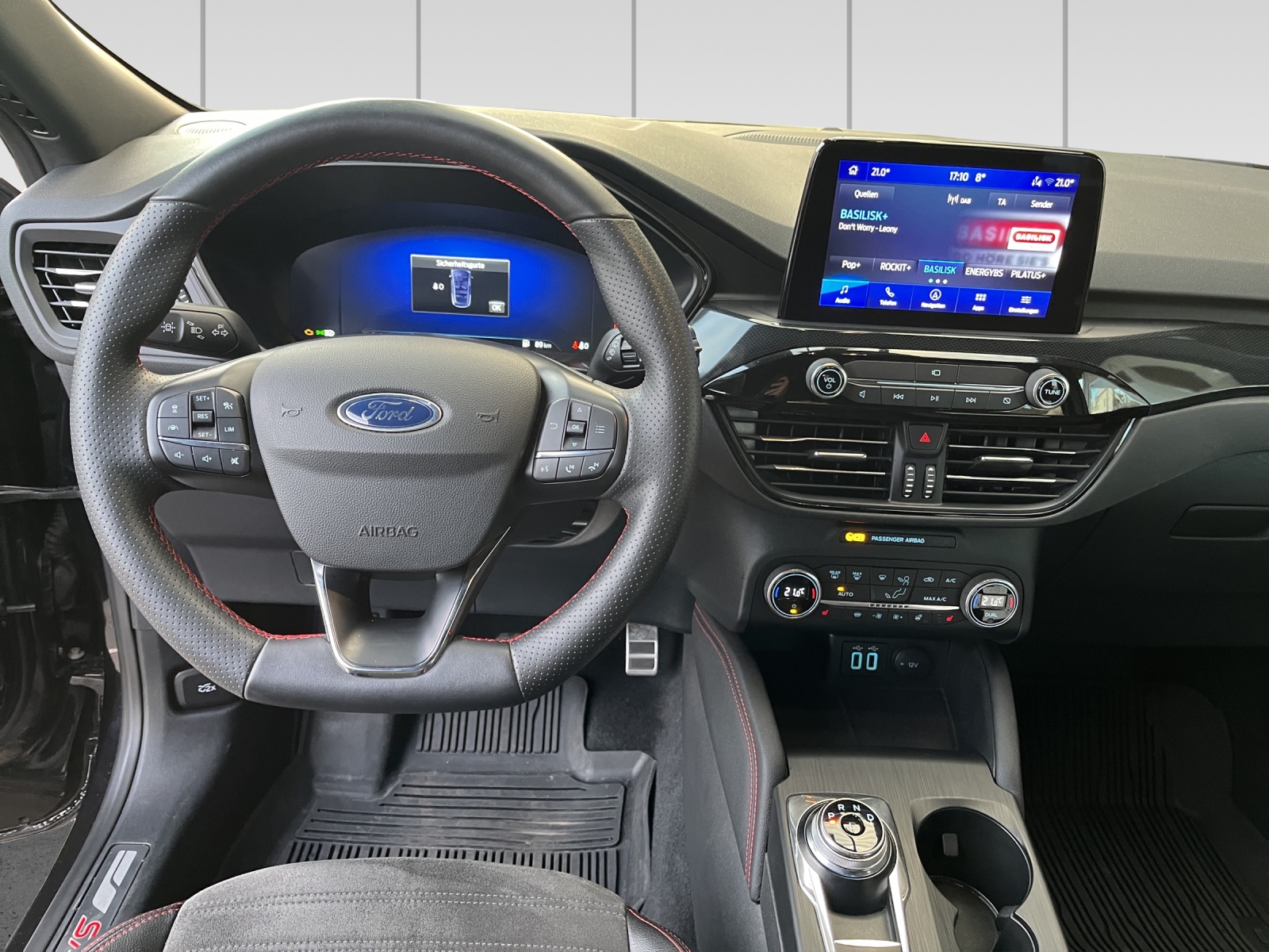 FORD Kuga 2.5 FHEV ST-Line X 4WD-image-7