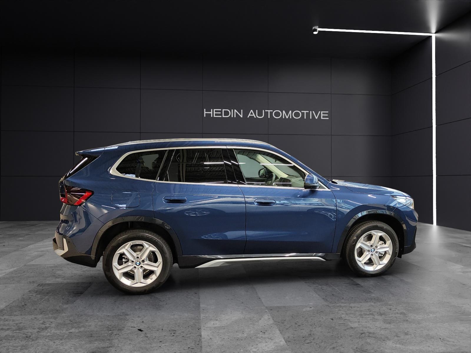 BMW X1 20i sDrive-image-5