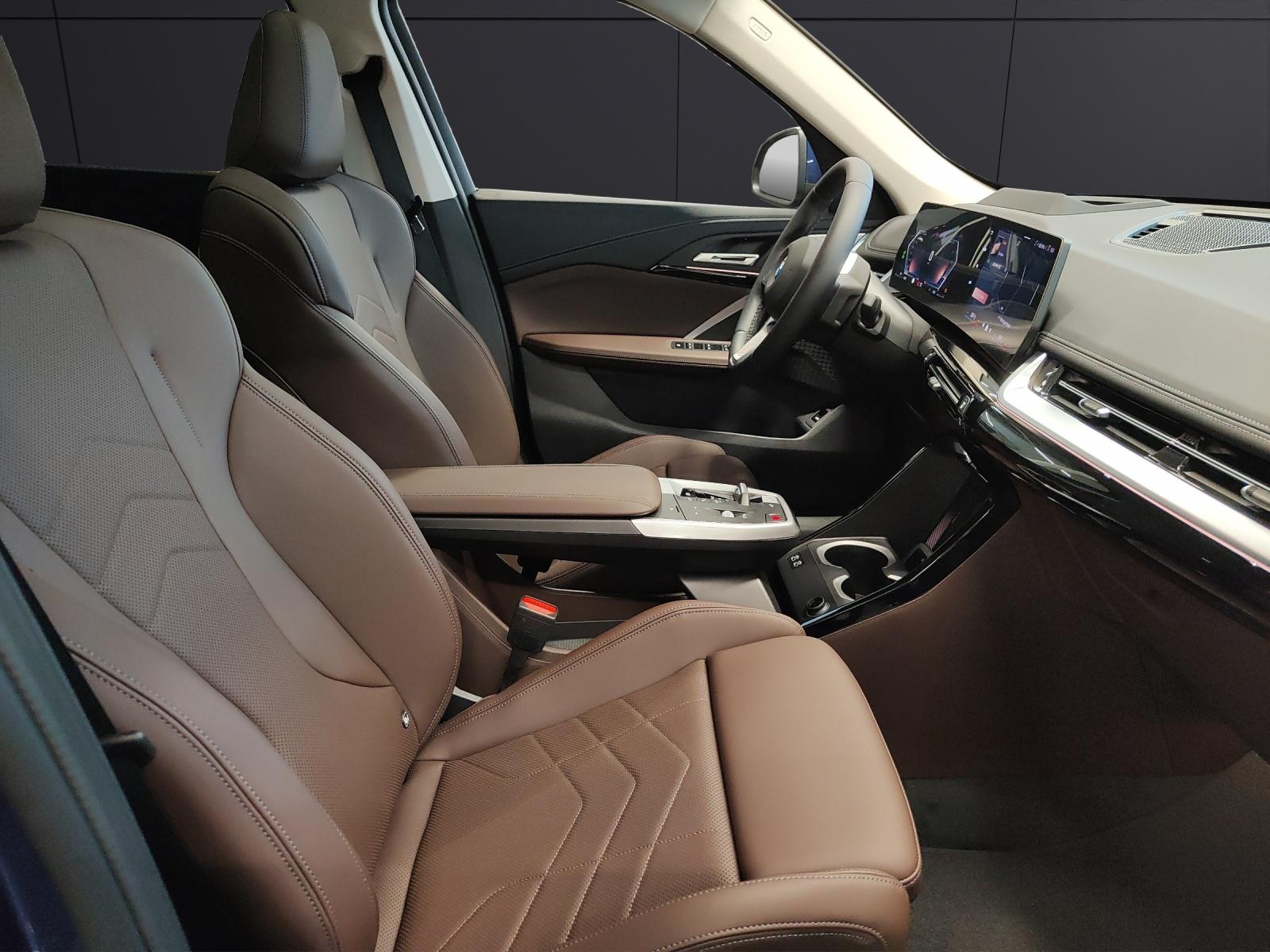 BMW X1 20i sDrive-image-7