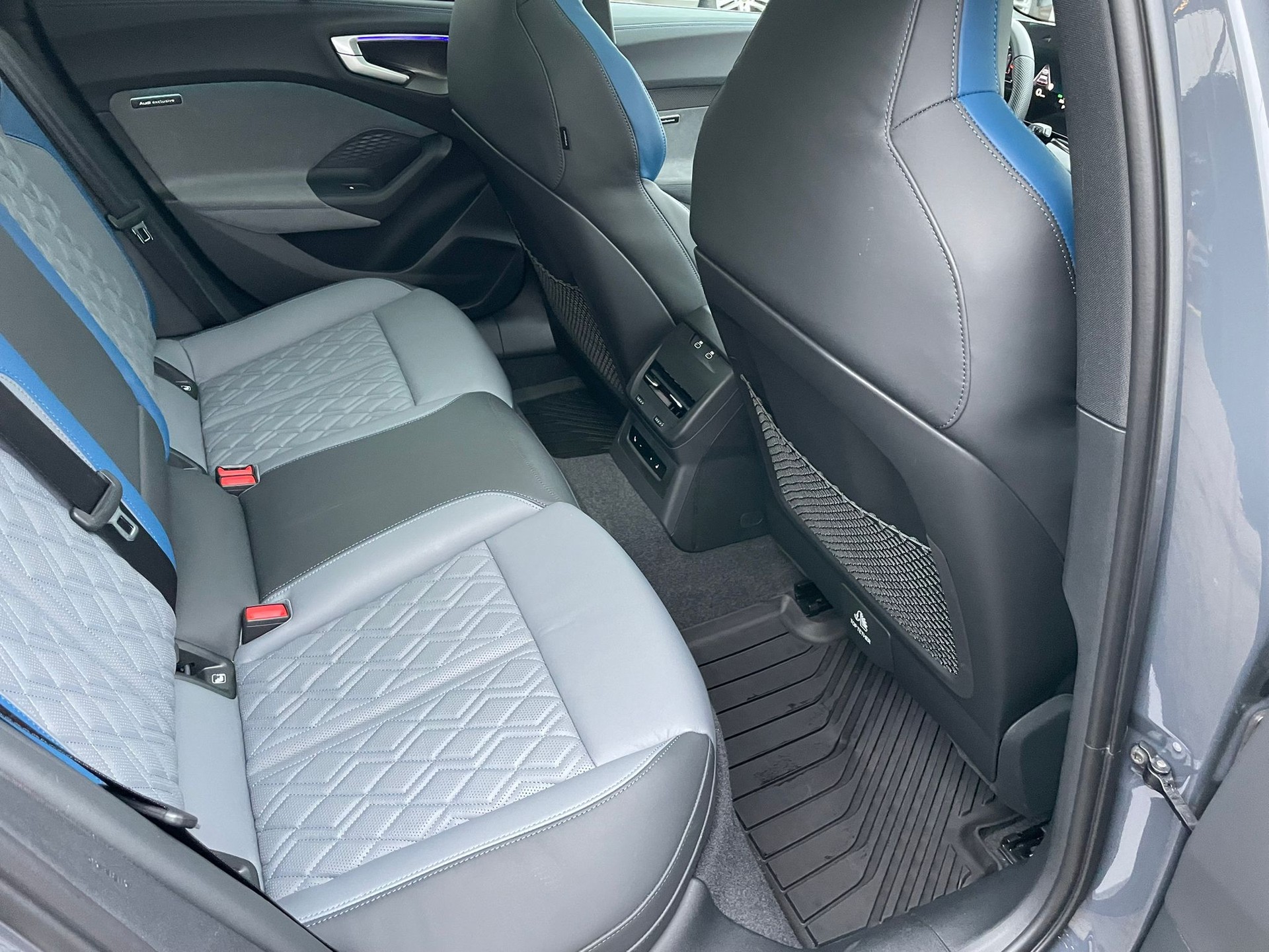 AUDI S5 Avant TFSI quattro S tronic-image-12