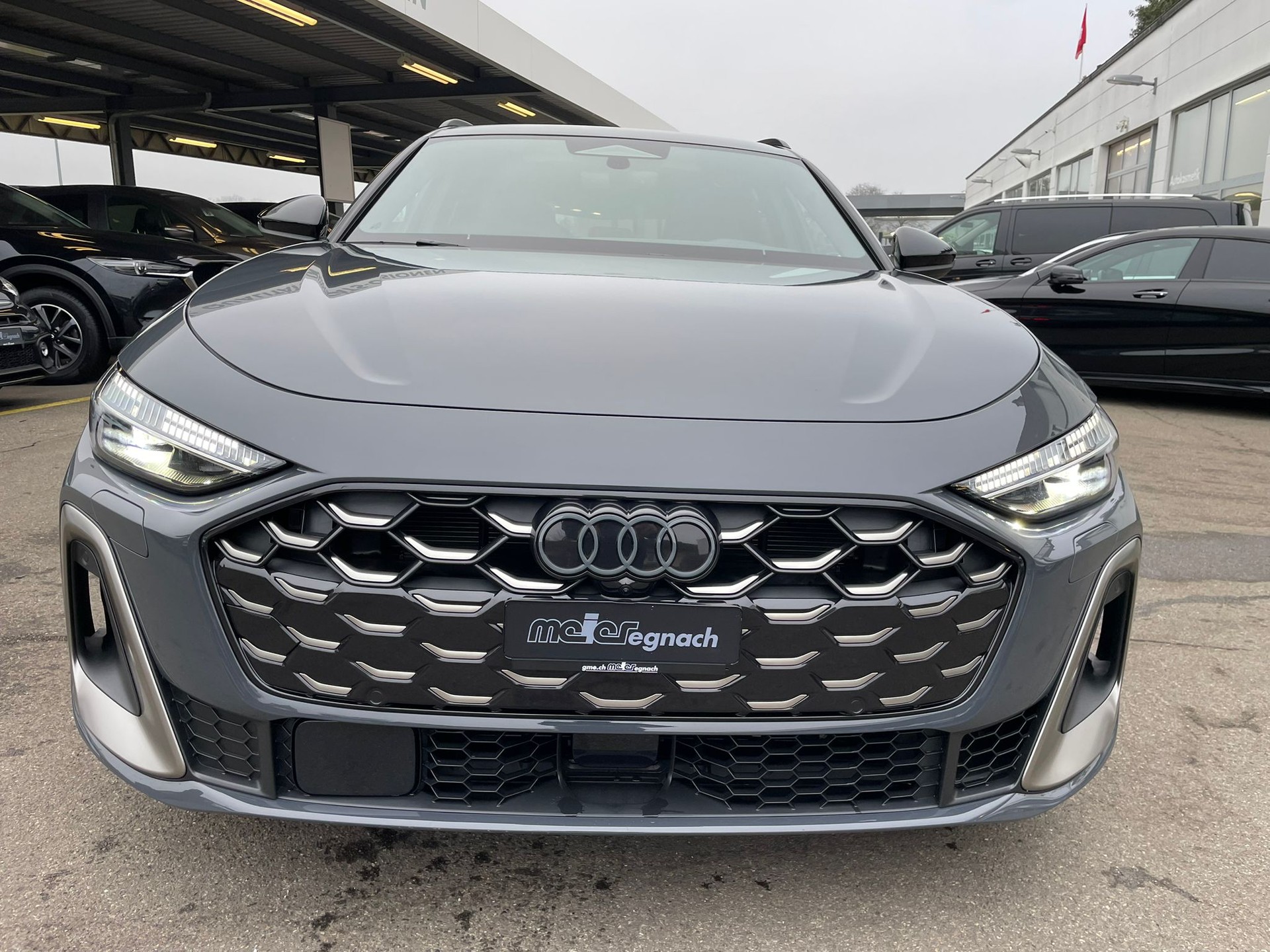 AUDI S5 Avant TFSI quattro S tronic-image-2