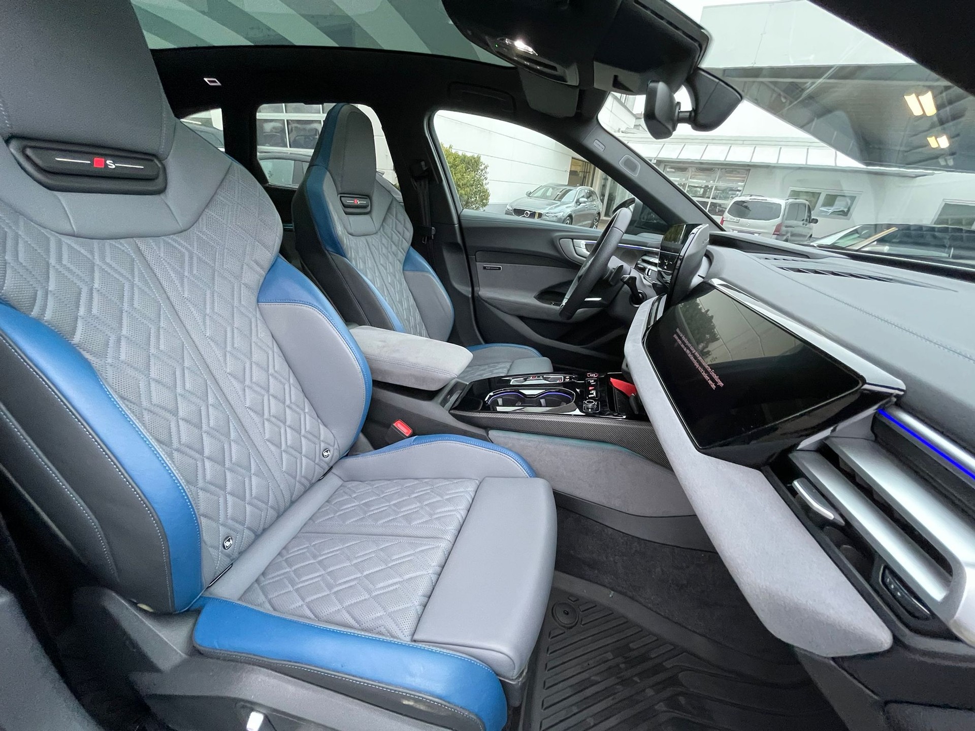 AUDI S5 Avant TFSI quattro S tronic-image-11
