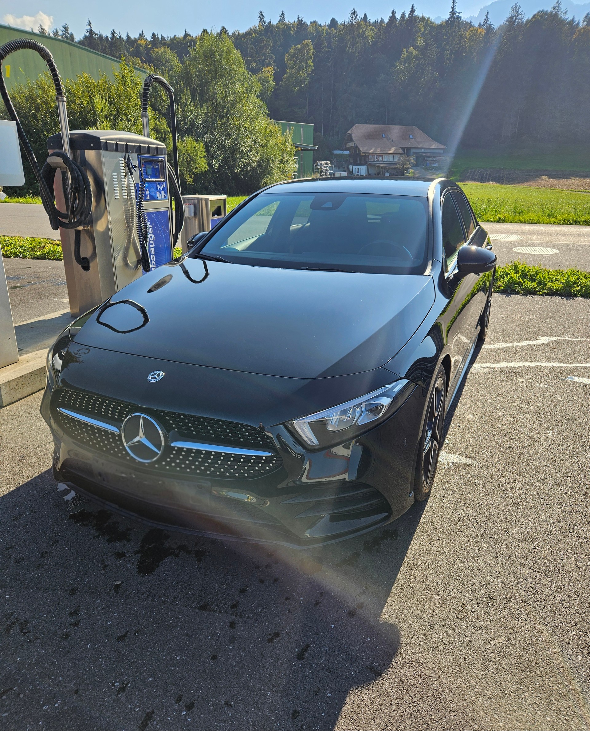 MERCEDES-BENZ A 250 AMG Line 7G-DCT-image-3