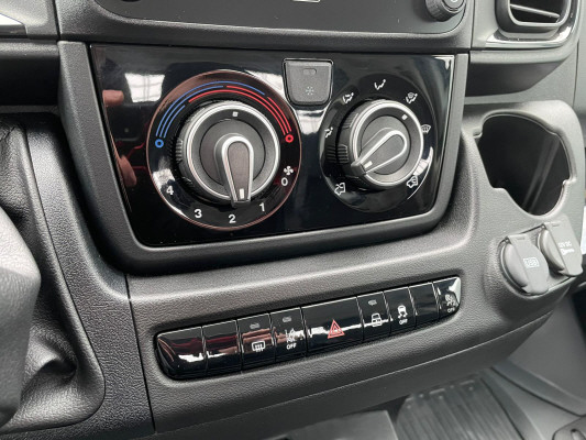 TOYOTA Proace 2.2DHDKipper3 L3H1-image-14