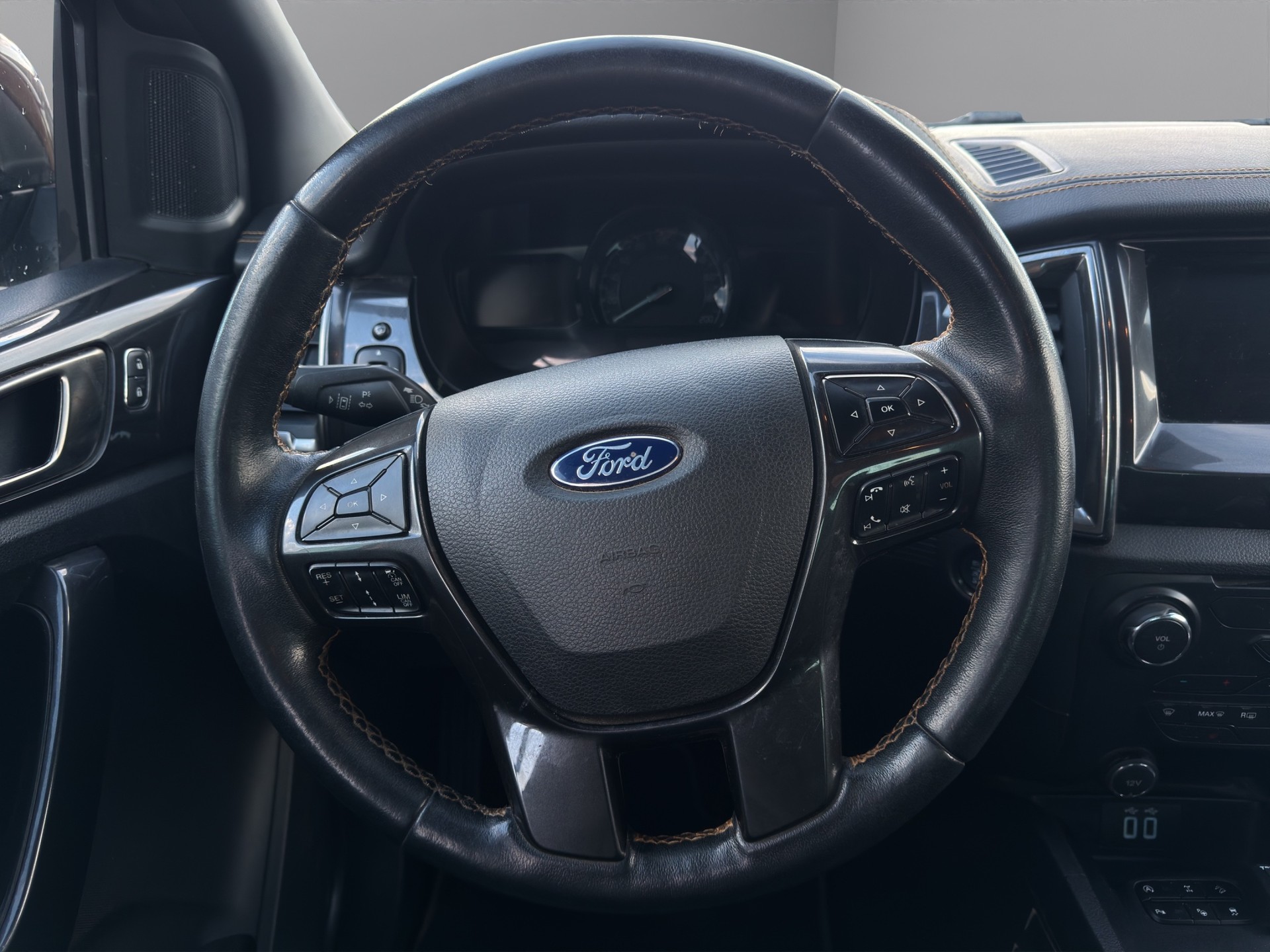 FORD Ranger Wildtrak 2.0 Eco Blue 4x4 A-image-11