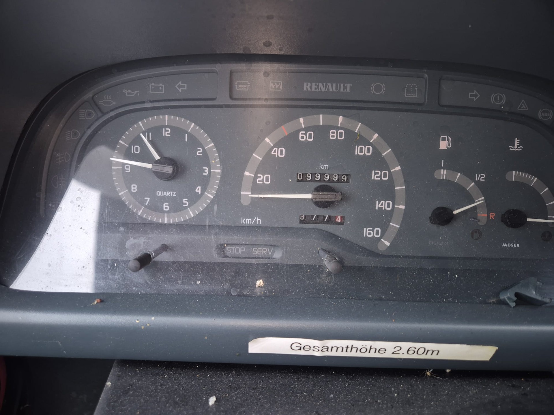 RENAULT TRAFIC-image-8