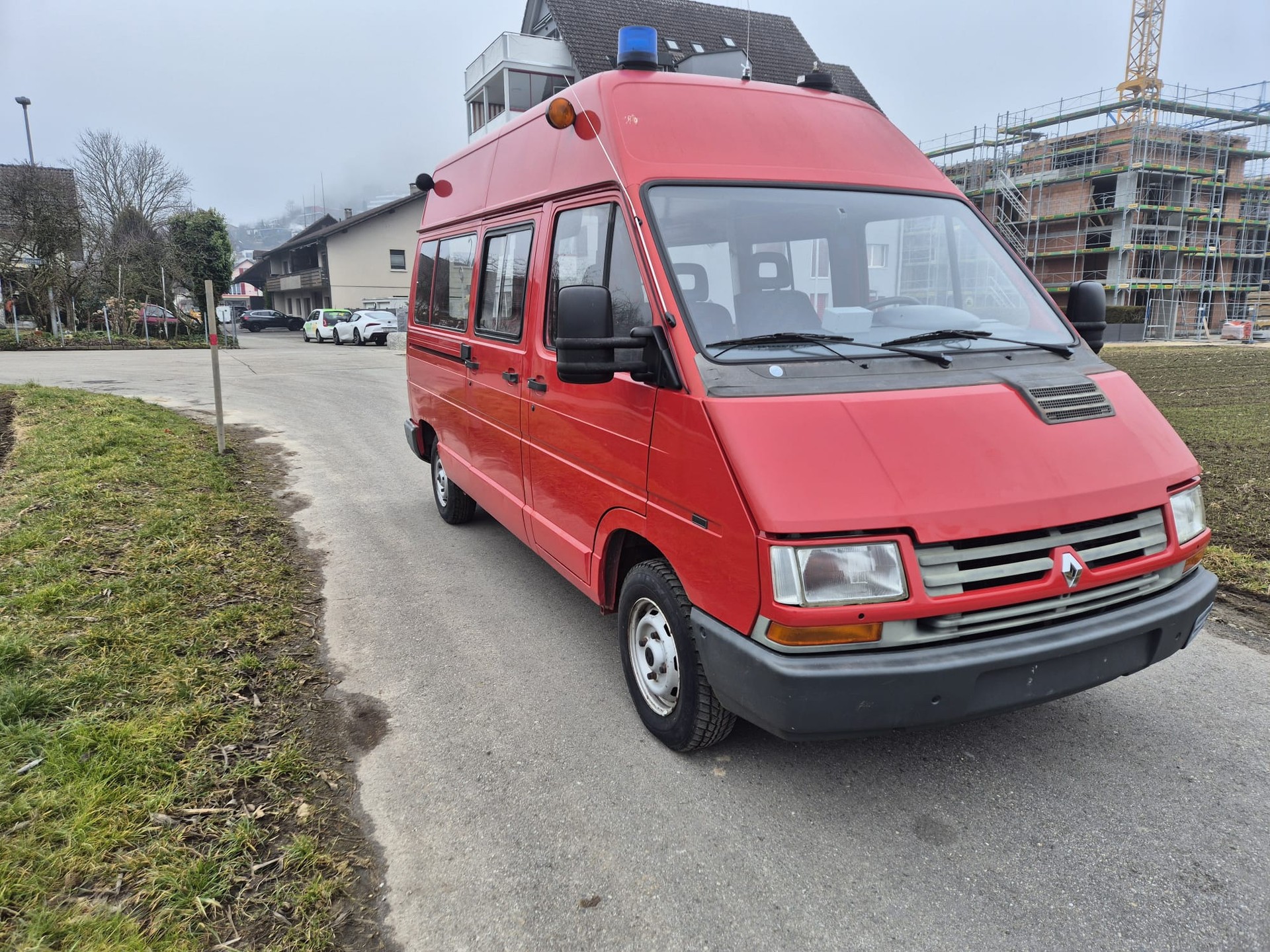 RENAULT TRAFIC-image-1