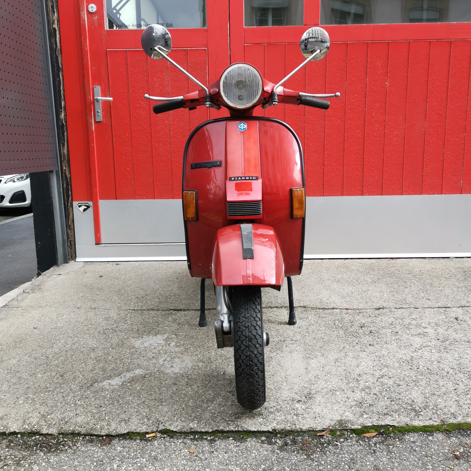 PIAGGIO Vespa PX 125 E-showroom-element-1
