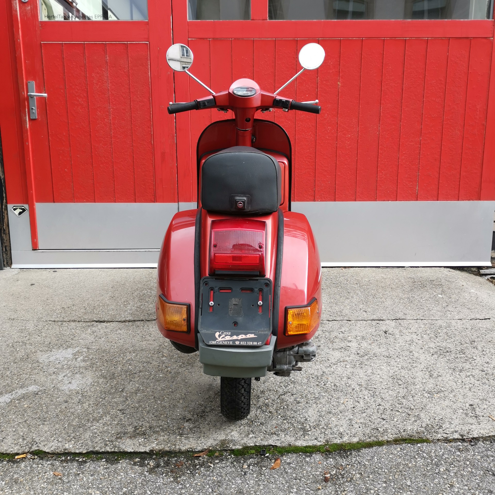 PIAGGIO Vespa PX 125 E-showroom-element-3