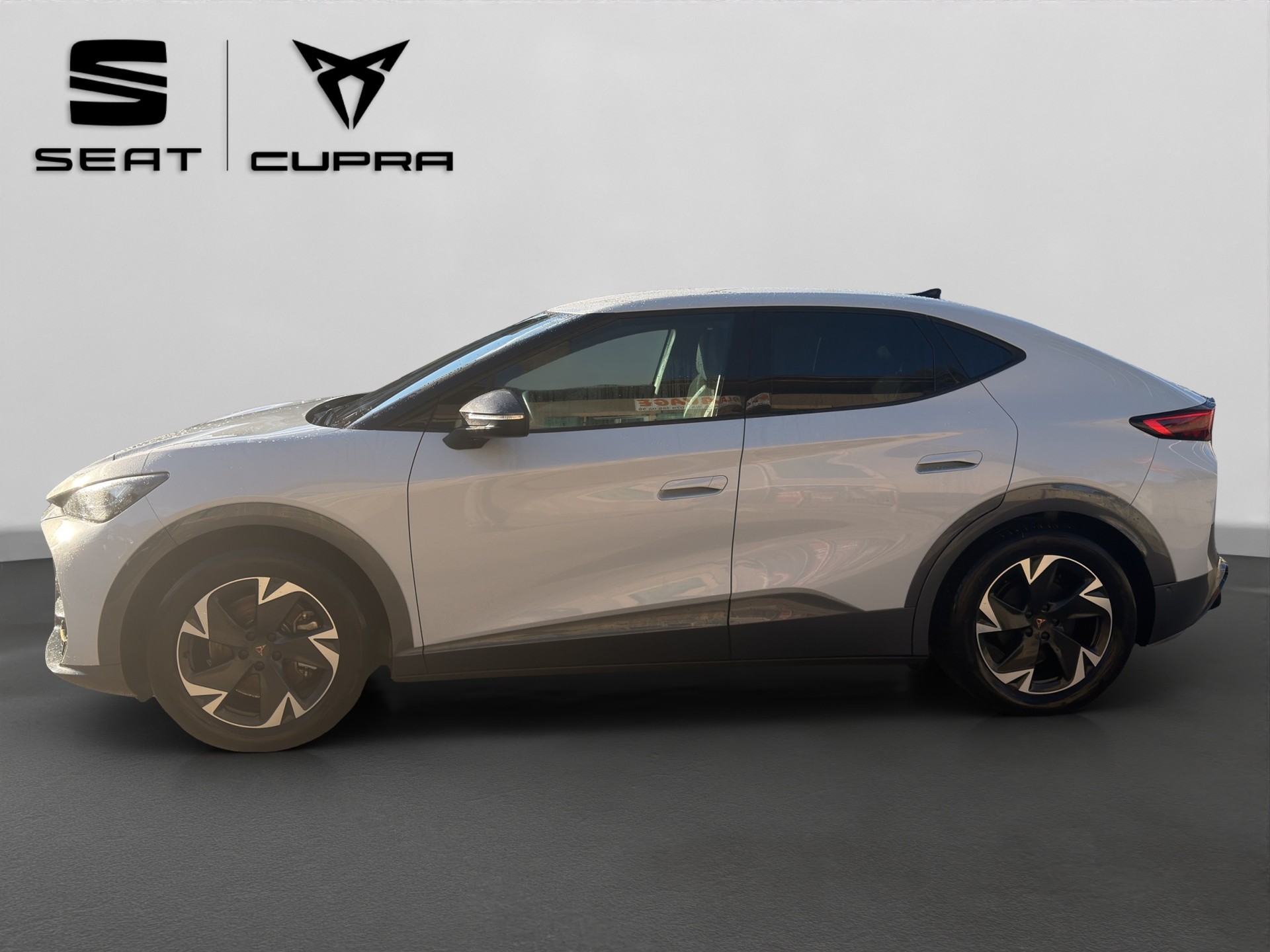 CUPRA Tavascan 77 kWh Edge-image-1