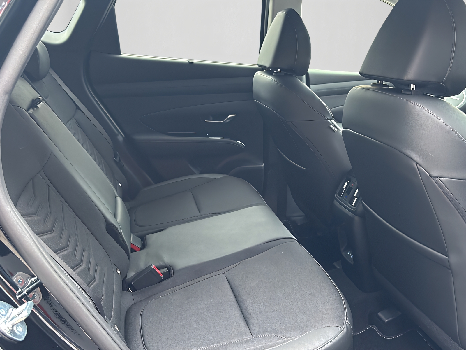 HYUNDAI Tucson 1.6 T-GDi HEV Vertex 4WD-image-15