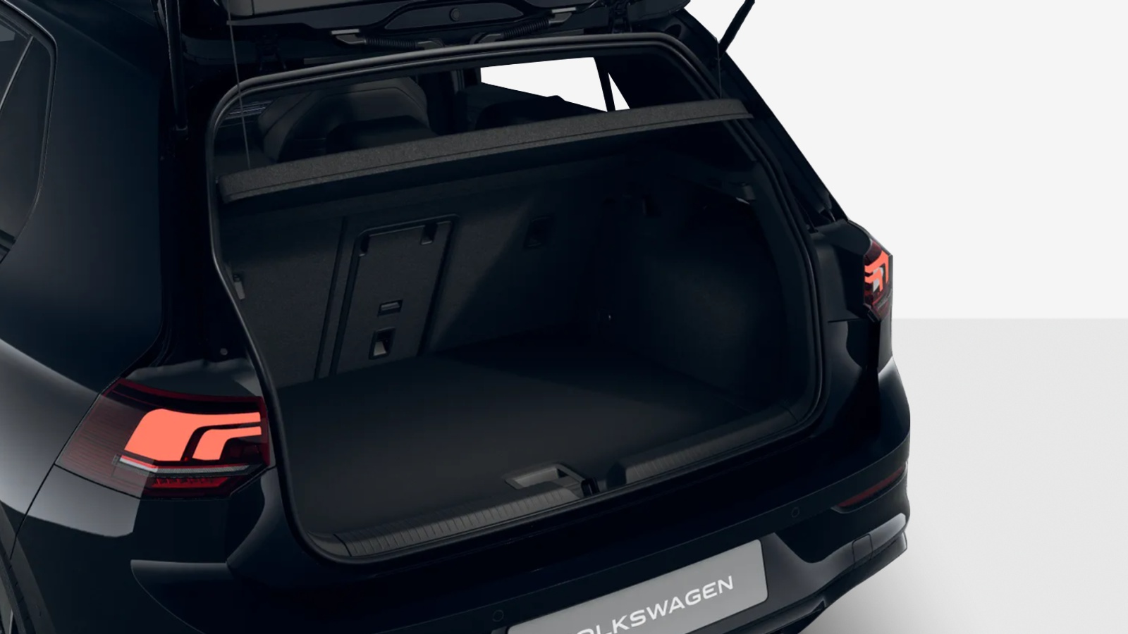 VW Golf 1.5 e TSI mHEV R-Line DSG-image-8