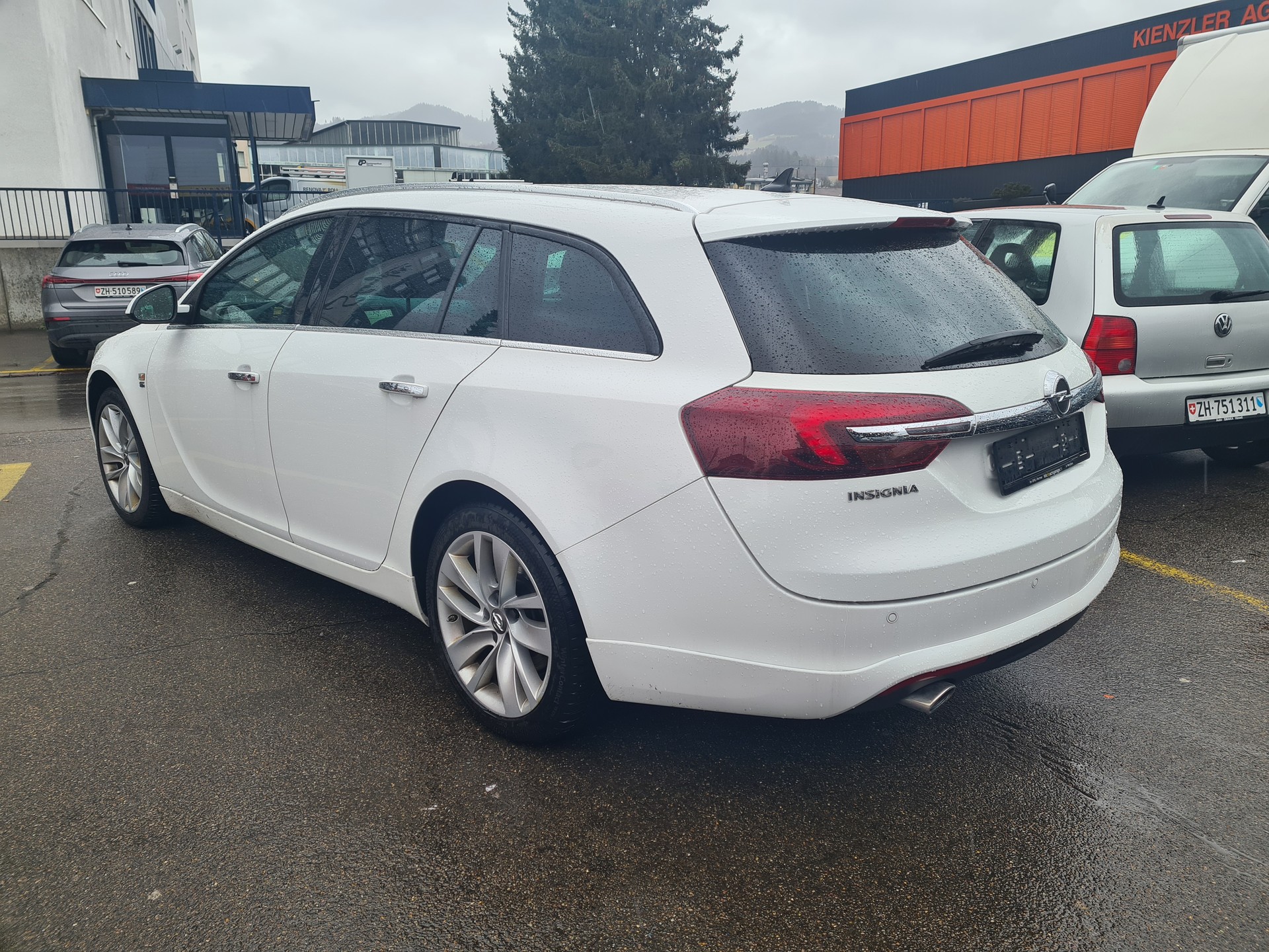OPEL Insignia Sports Tourer 2.0 CDTI Edition 4WD-image-4