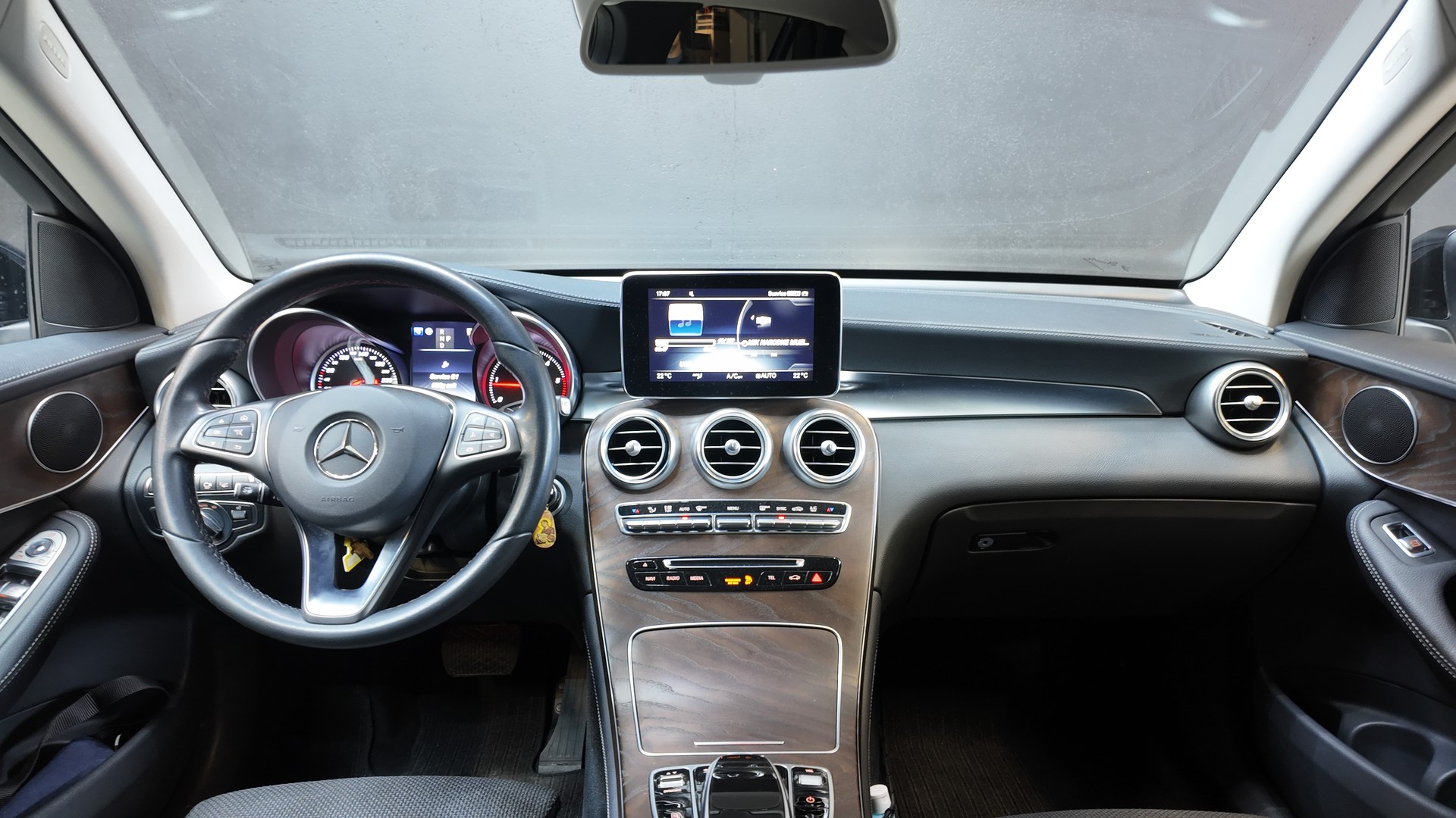 MERCEDES-BENZ GLC 250 d 4Matic 9G-Tronic-image-12