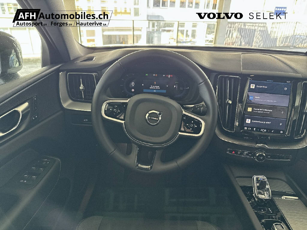 VOLVO XC60 2.0 T6 TE Plus Dark eAWD-image-9