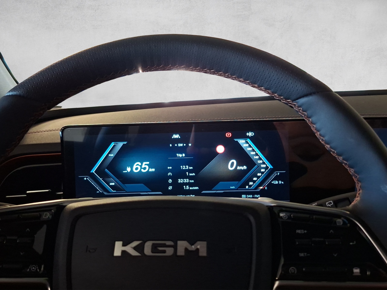 KGM-SsangYong Torres EVX Titanium-image-8