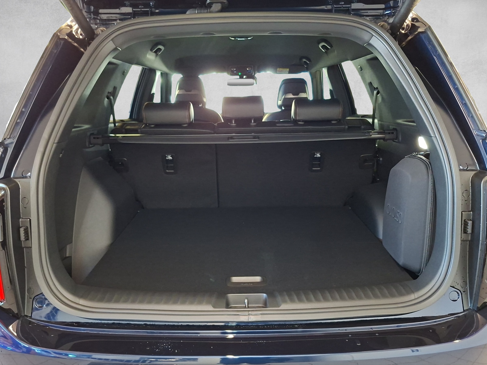 KGM-SsangYong Torres EVX Titanium-image-12