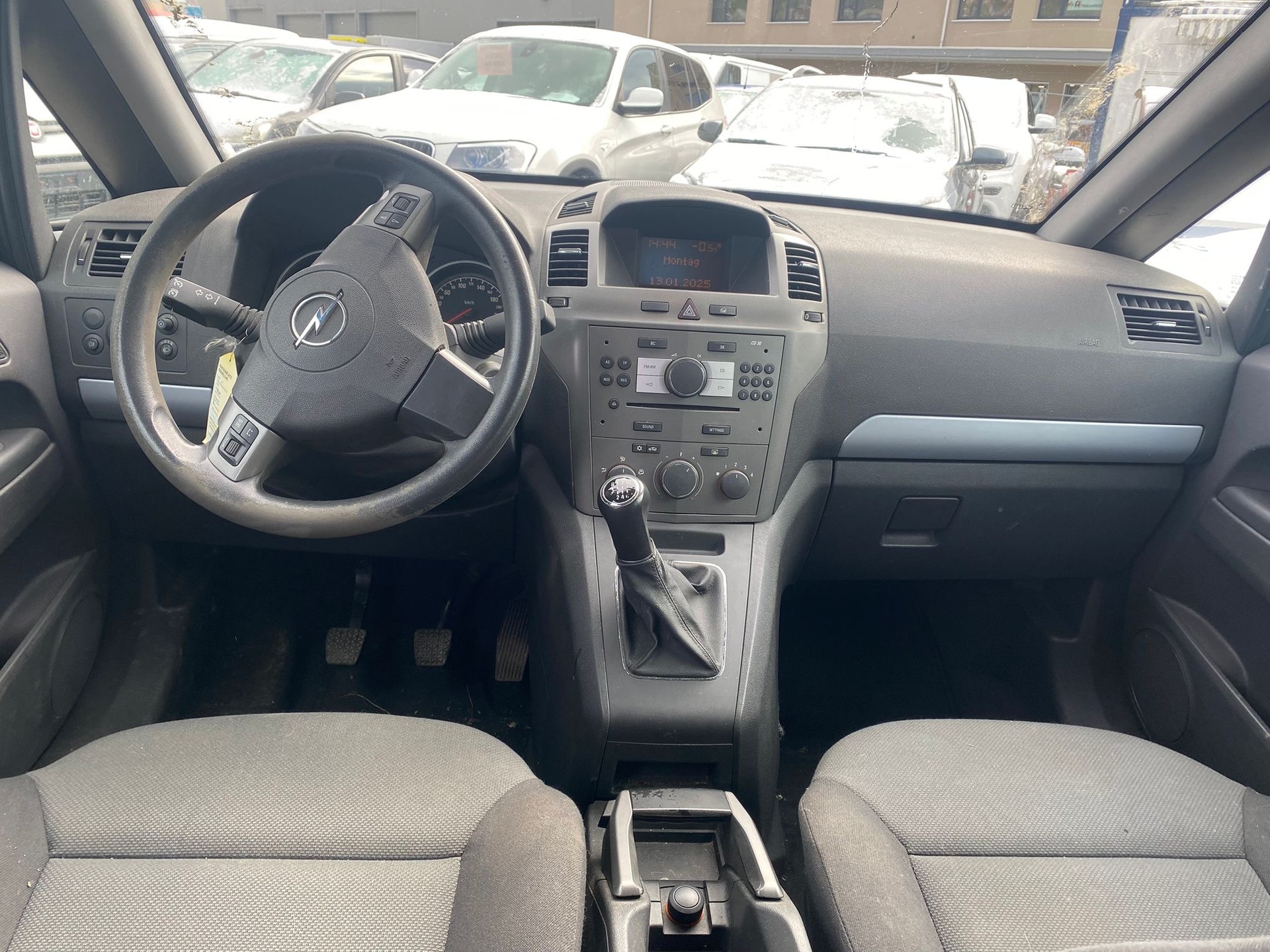 OPEL Zafira 2.2i 16V Enjoy-image-10