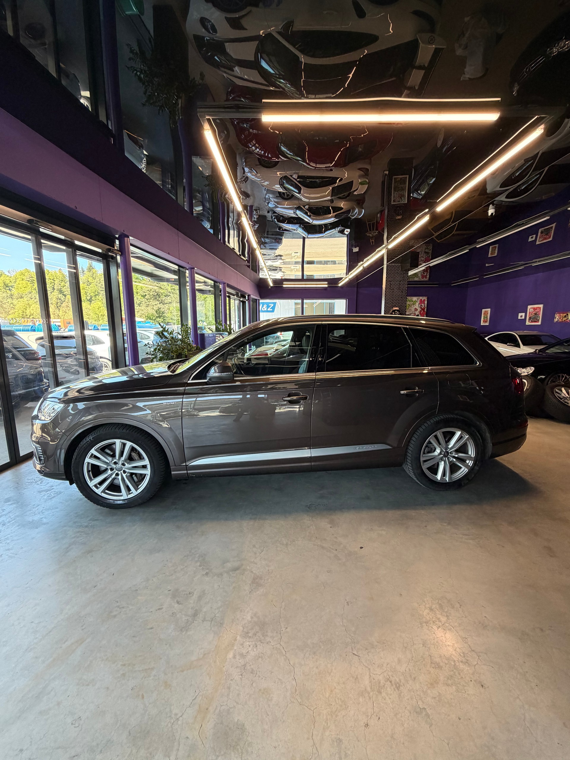 AUDI Q7 e-tron 3.0 TDI quattro tiptronic-image-0