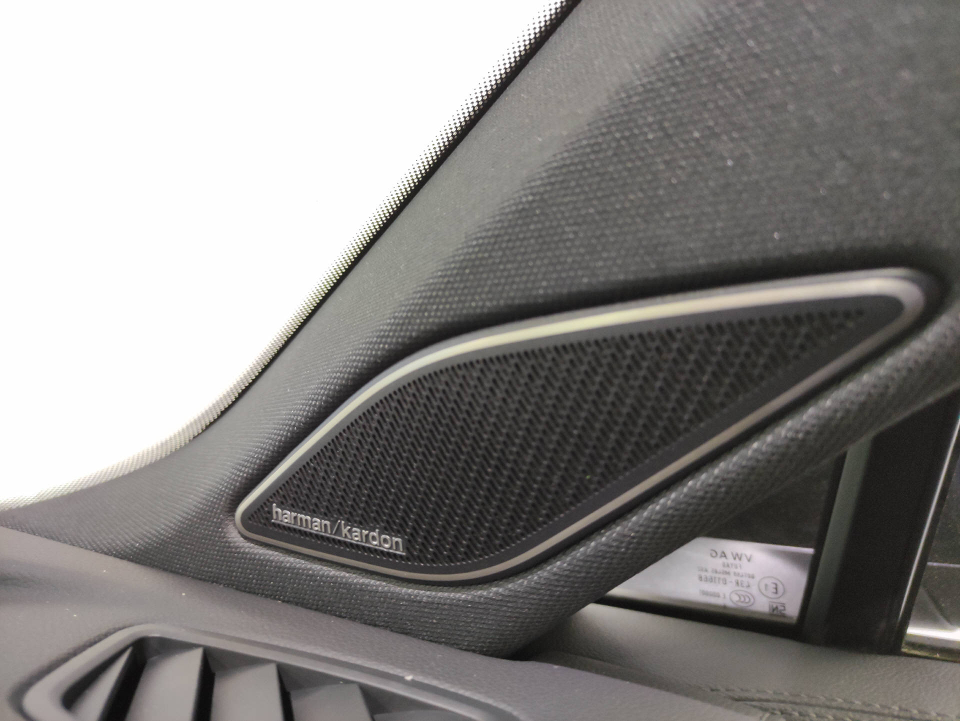 VW Tayron 2.0 TSI R-Line Plus Black-Style DSG 4motion-image-6