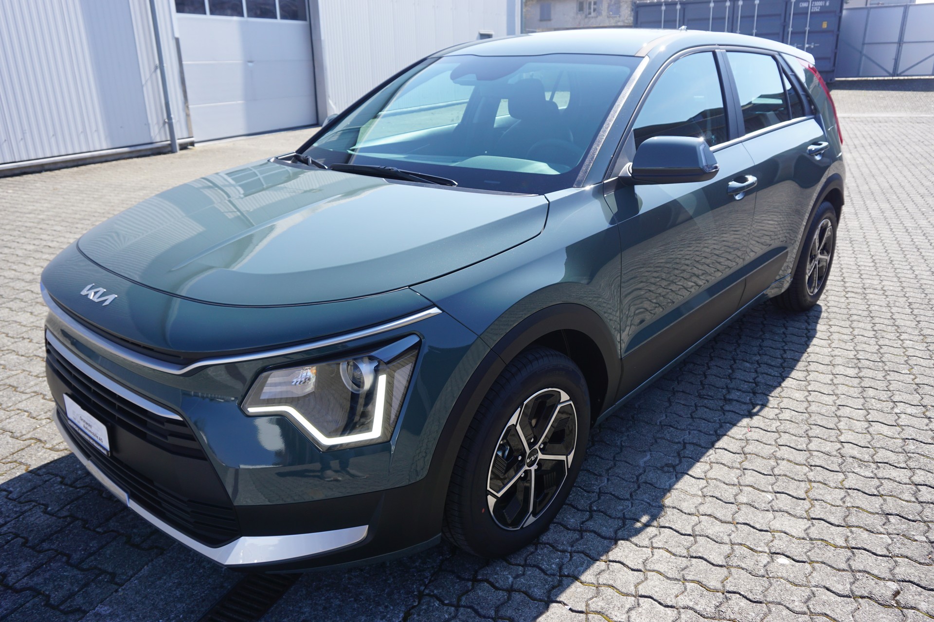 KIA Niro 1.6GDi Hybrid DCT-image-1