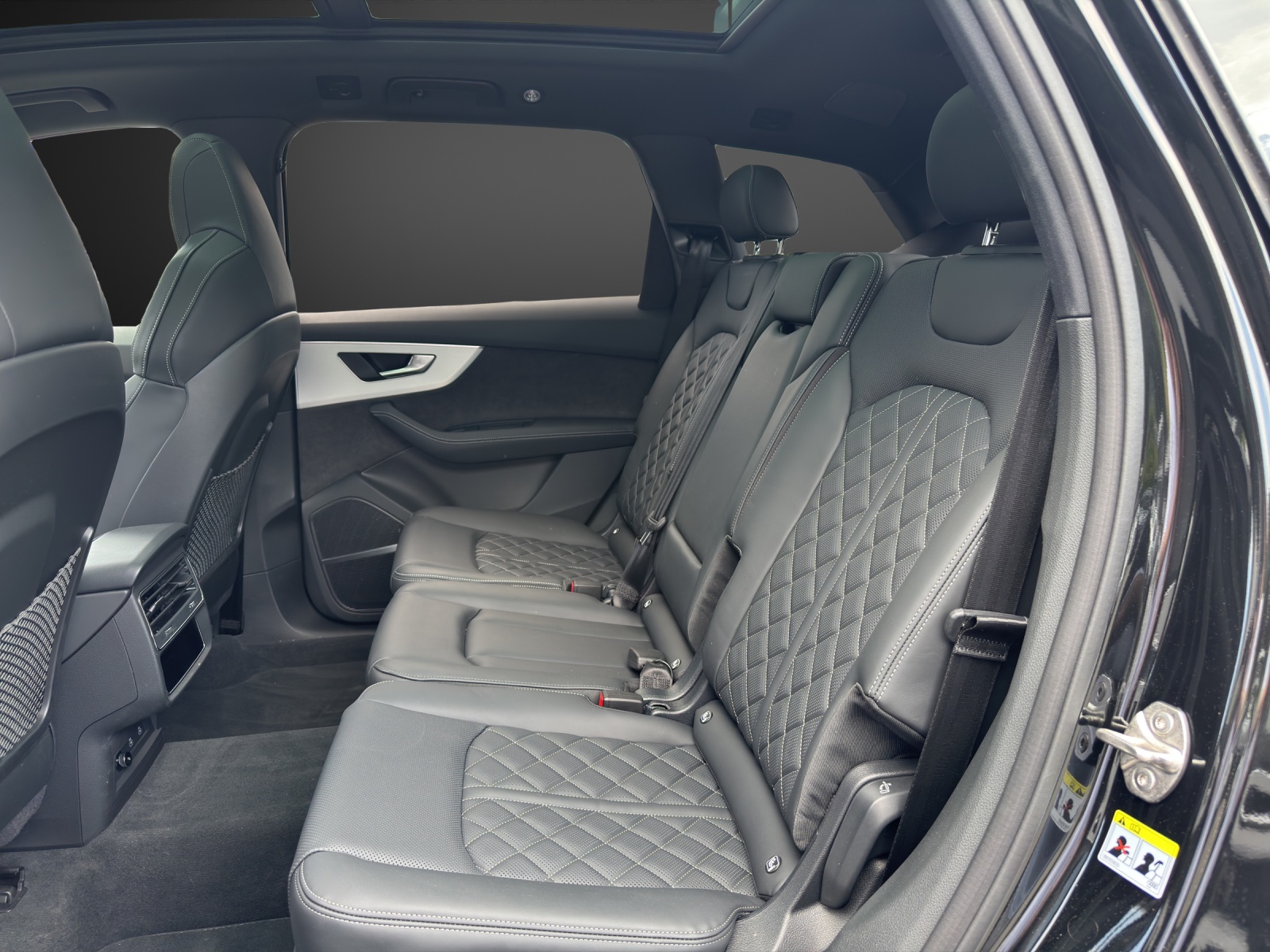 AUDI Q7 SUV TDI quattro 210 kW S Line tiptronic-image-8