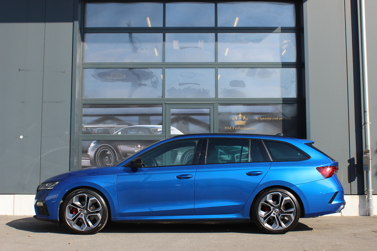 SKODA Octavia Combi 2.0 TDI DSG RS 4x4-image-3