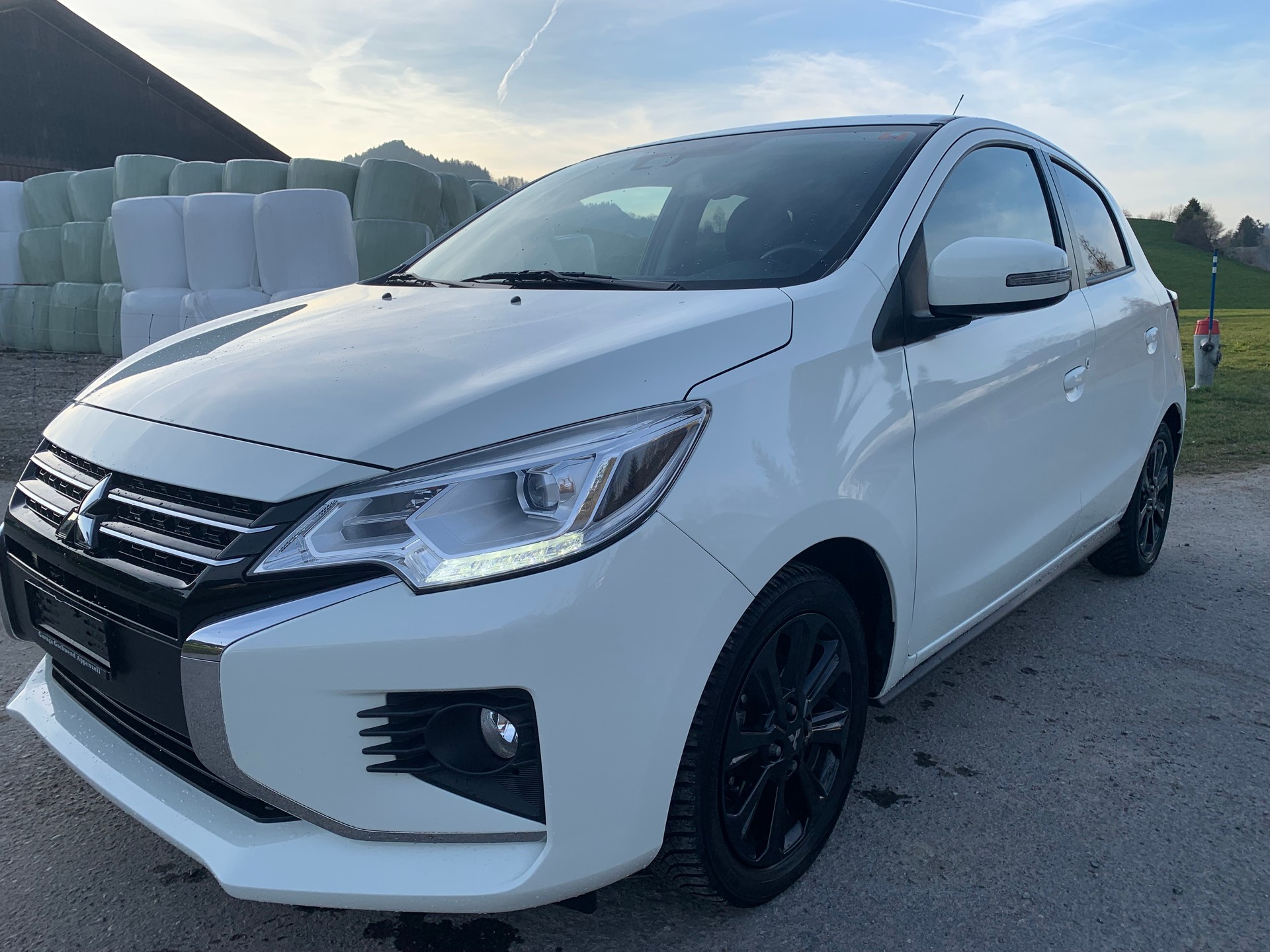 MITSUBISHI Space Star 1.2 CVT Intense-image-1