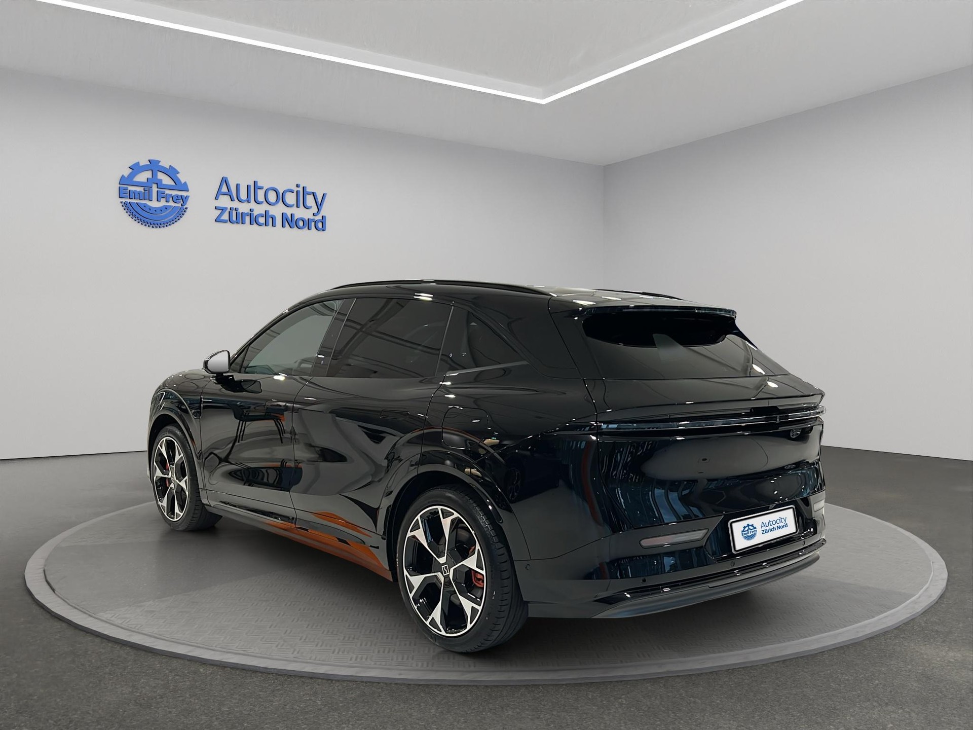 ZEEKR 7X Privilege AWD-image-2