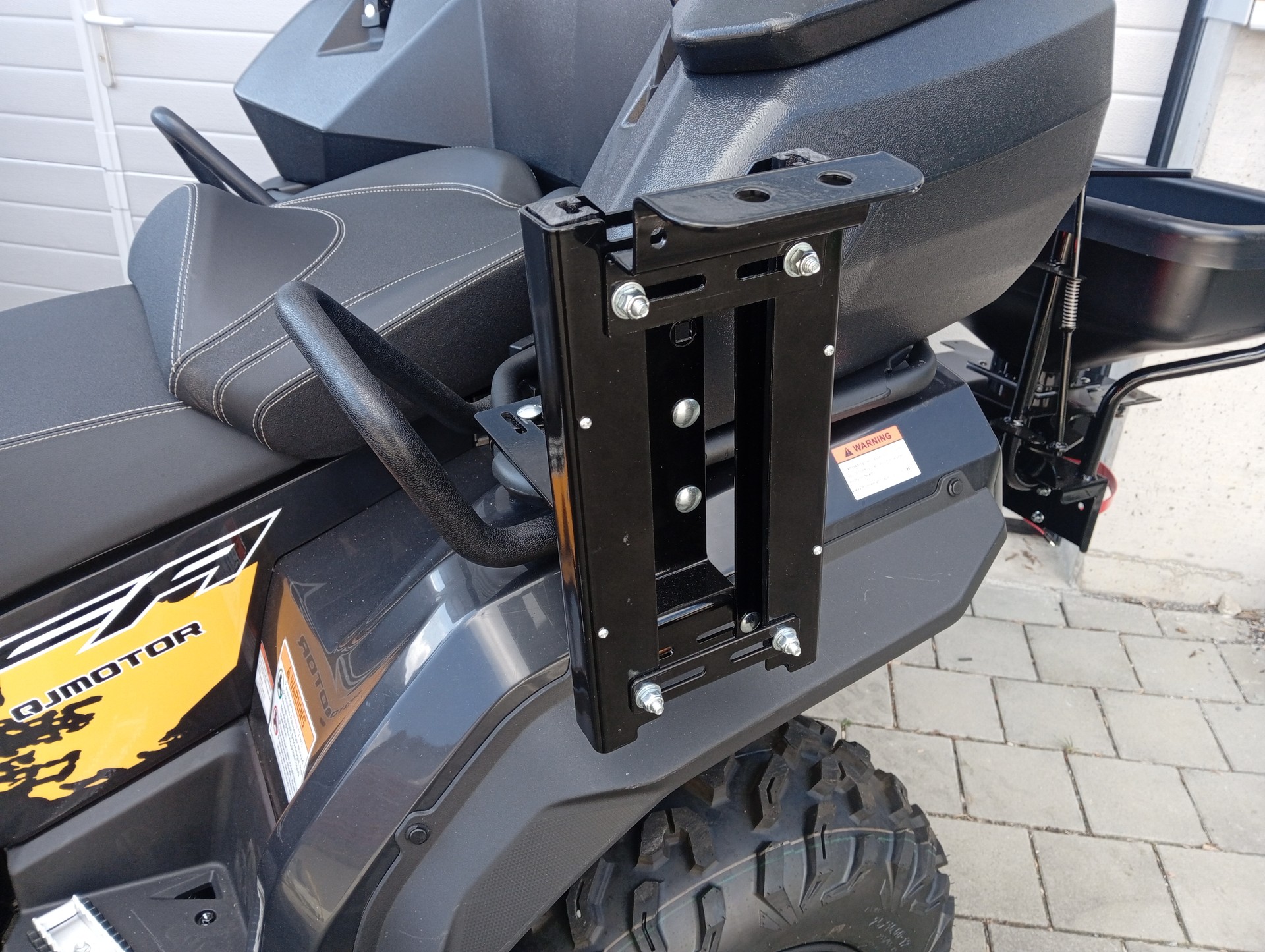 QJ SFA 600 ABS EPS ONE-image-8